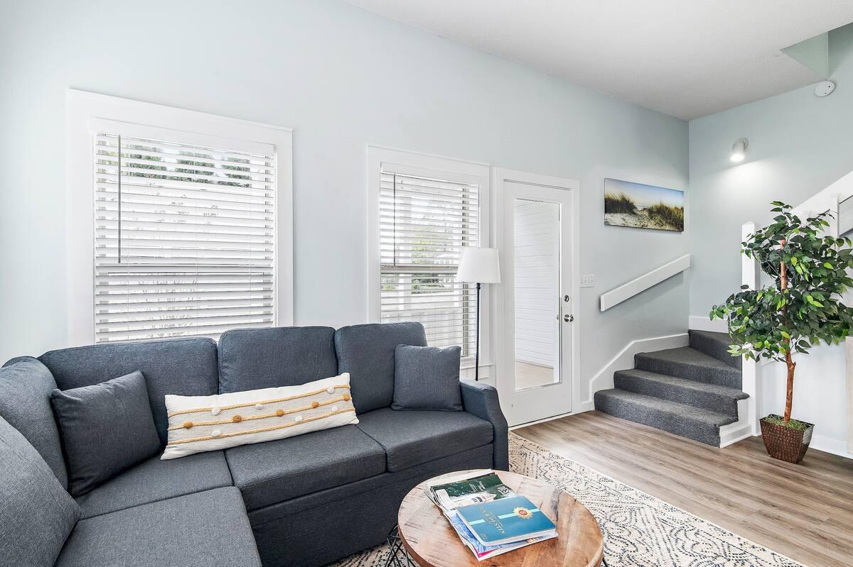 BLUE MOUNTAIN BEACH - Residential