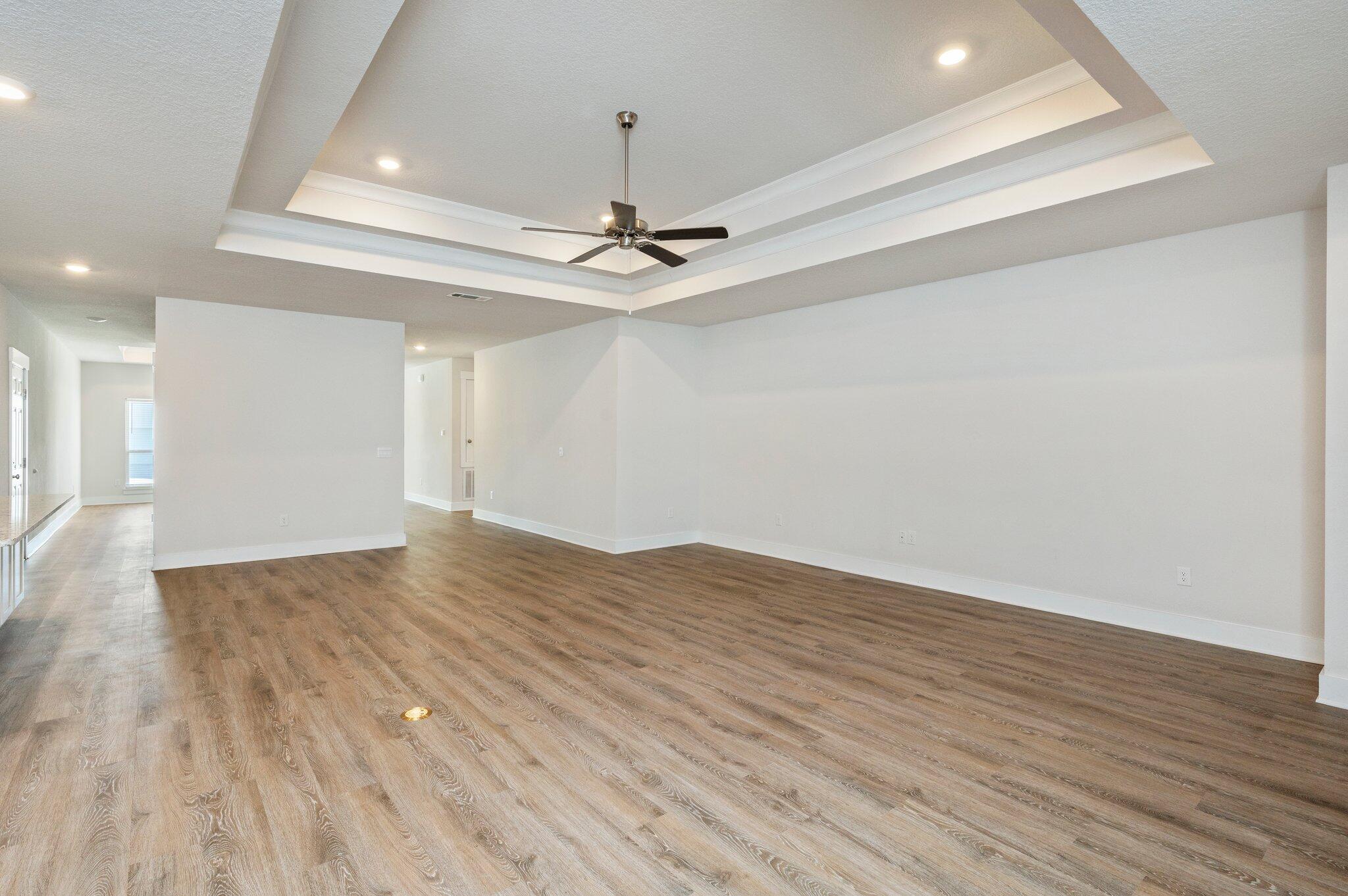 HILLWOOD ESTATES - Residential