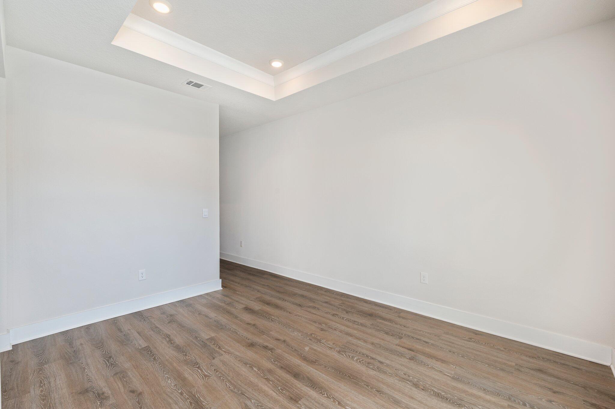 HILLWOOD ESTATES - Residential