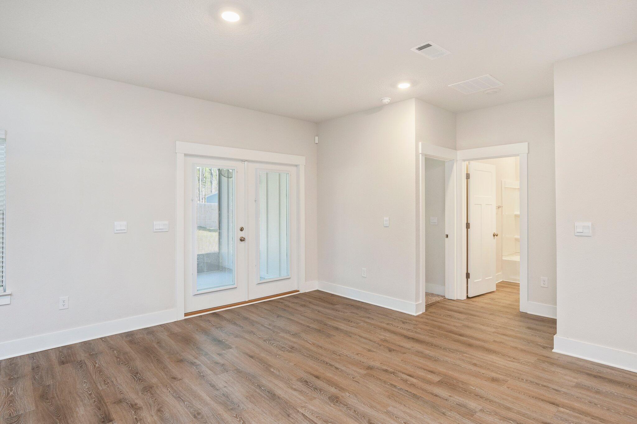 HILLWOOD ESTATES - Residential