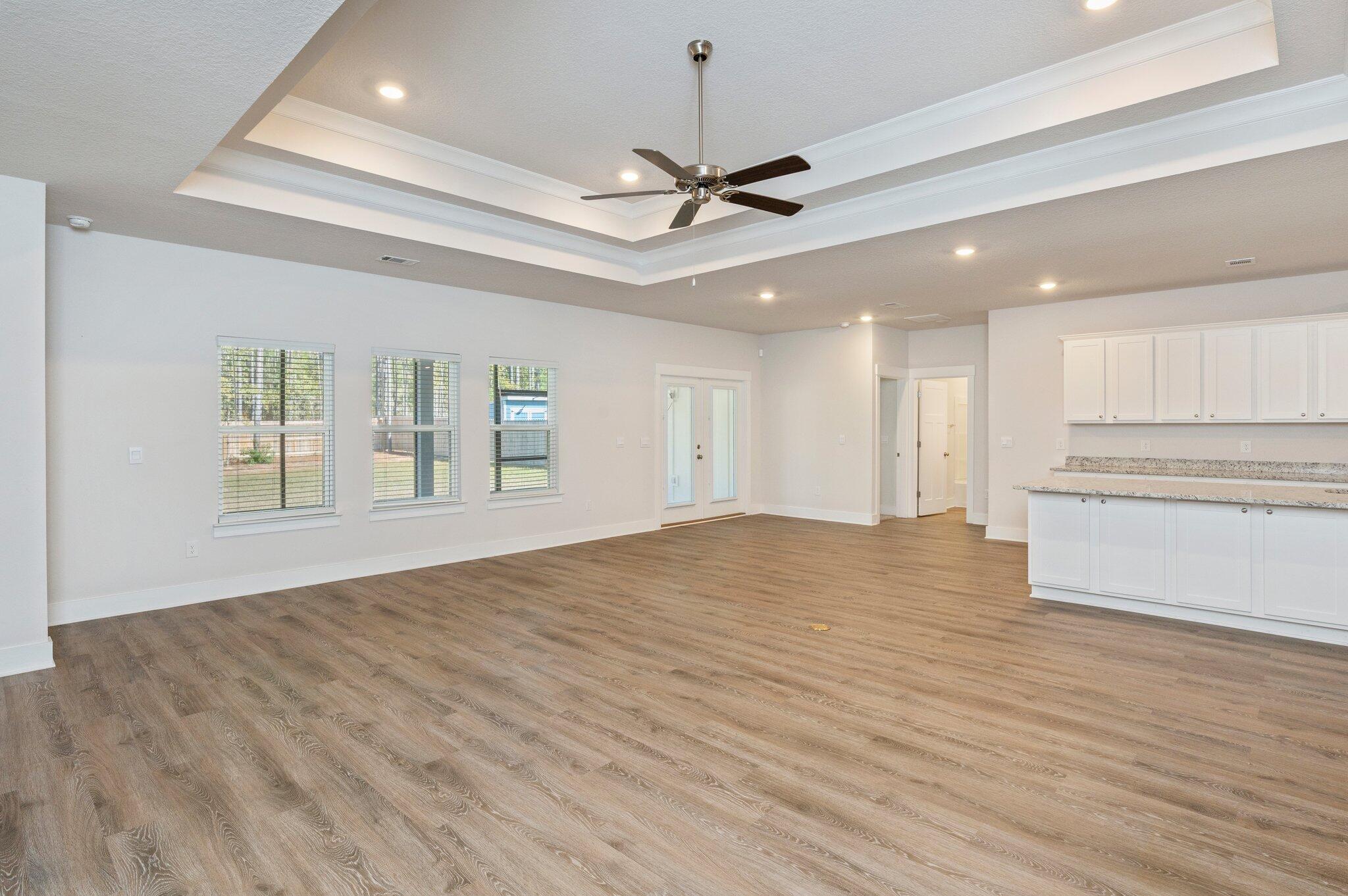 HILLWOOD ESTATES - Residential