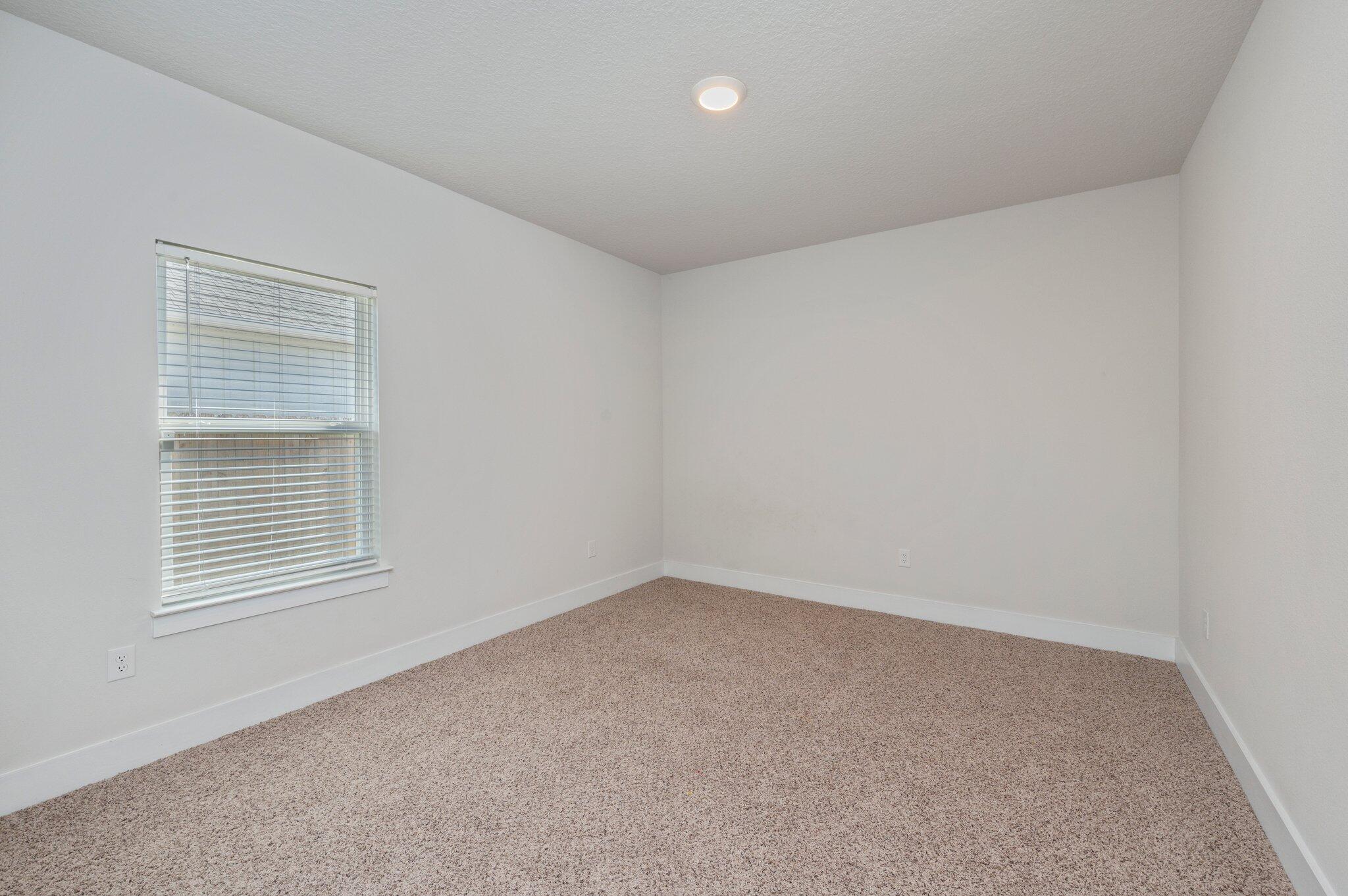 HILLWOOD ESTATES - Residential