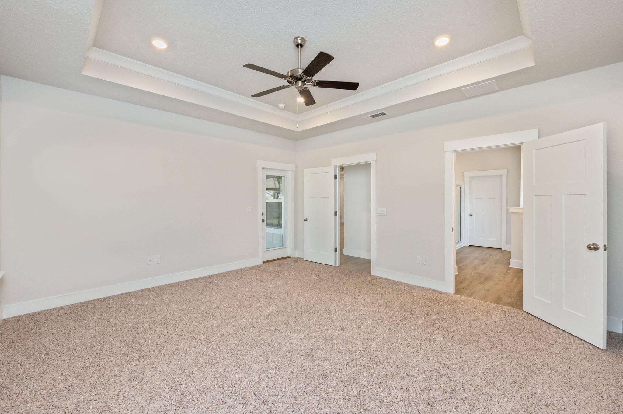 HILLWOOD ESTATES - Residential