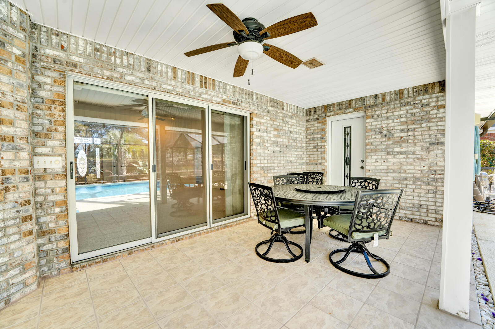 ROCKY BAYOU COUNTRY CLUB ESTATES - Residential