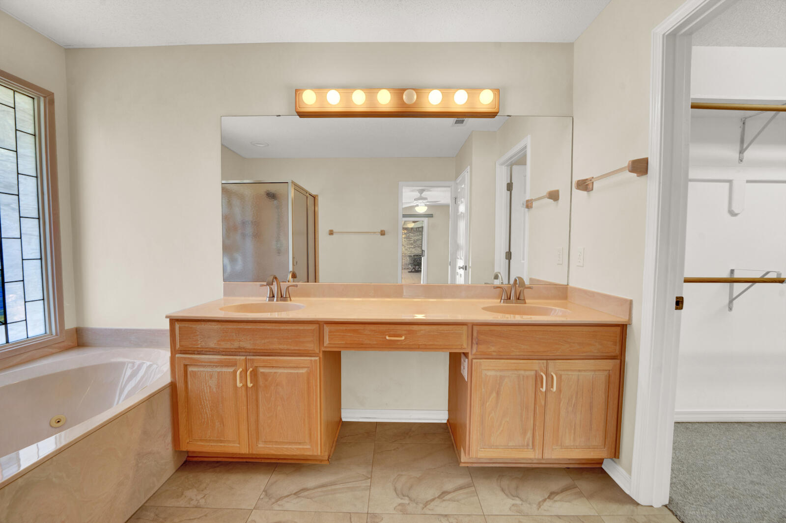 ROCKY BAYOU COUNTRY CLUB ESTATES - Residential