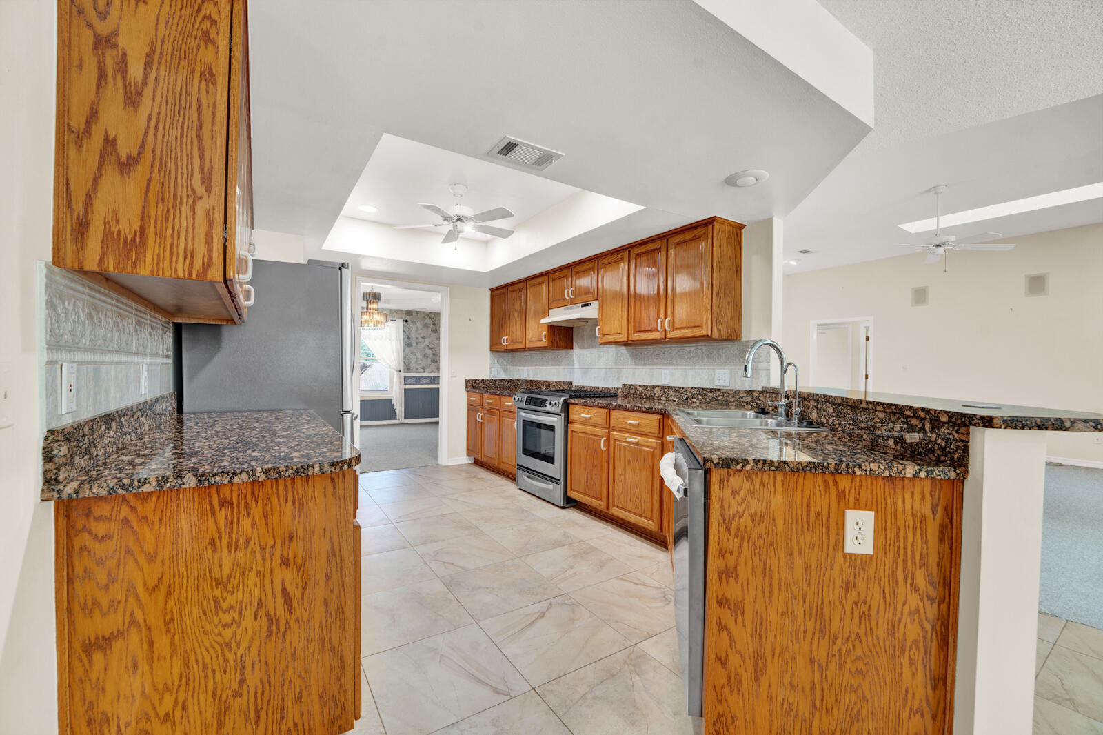 ROCKY BAYOU COUNTRY CLUB ESTATES - Residential