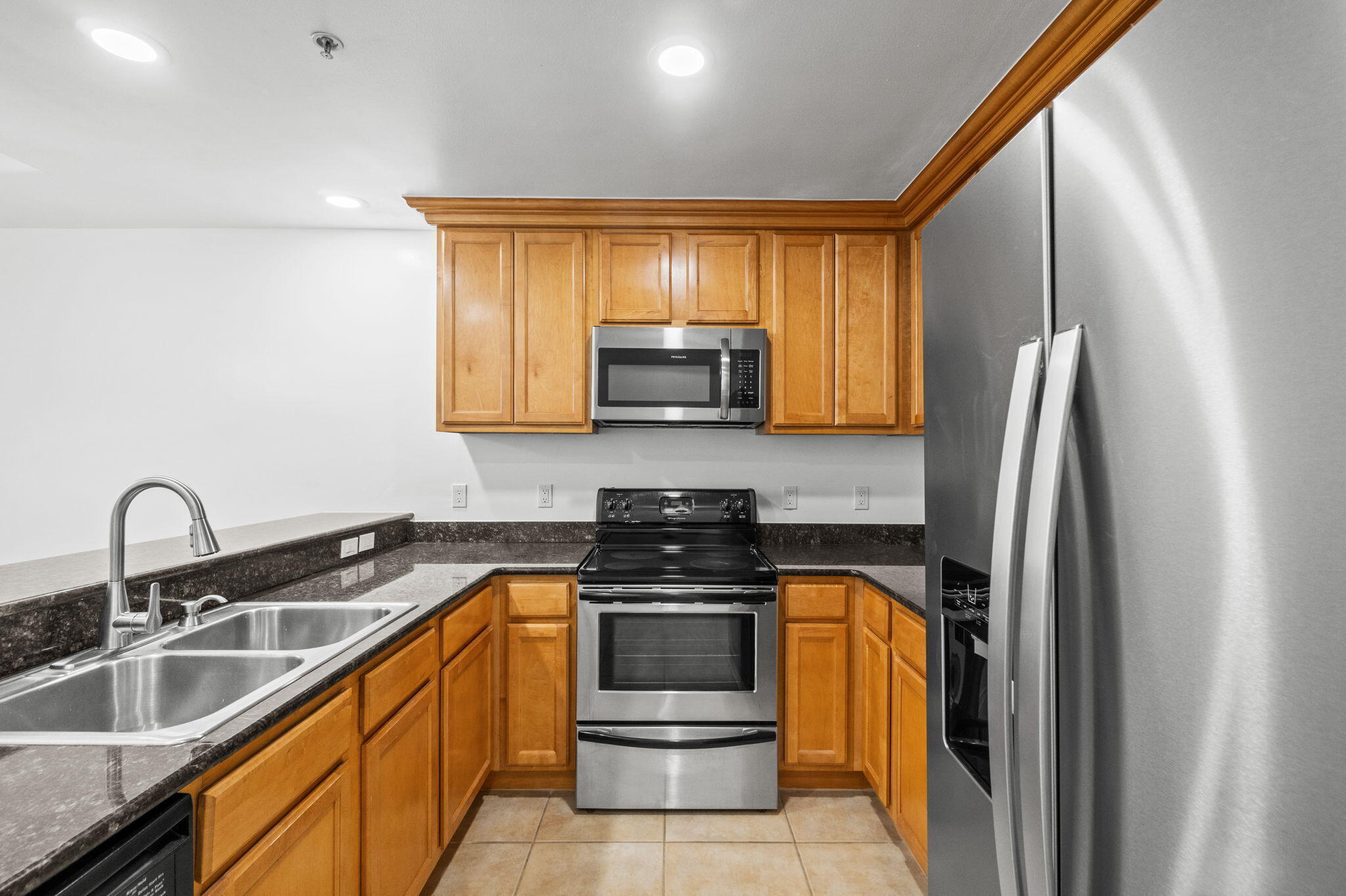 OLD BAY CONDO - Residential