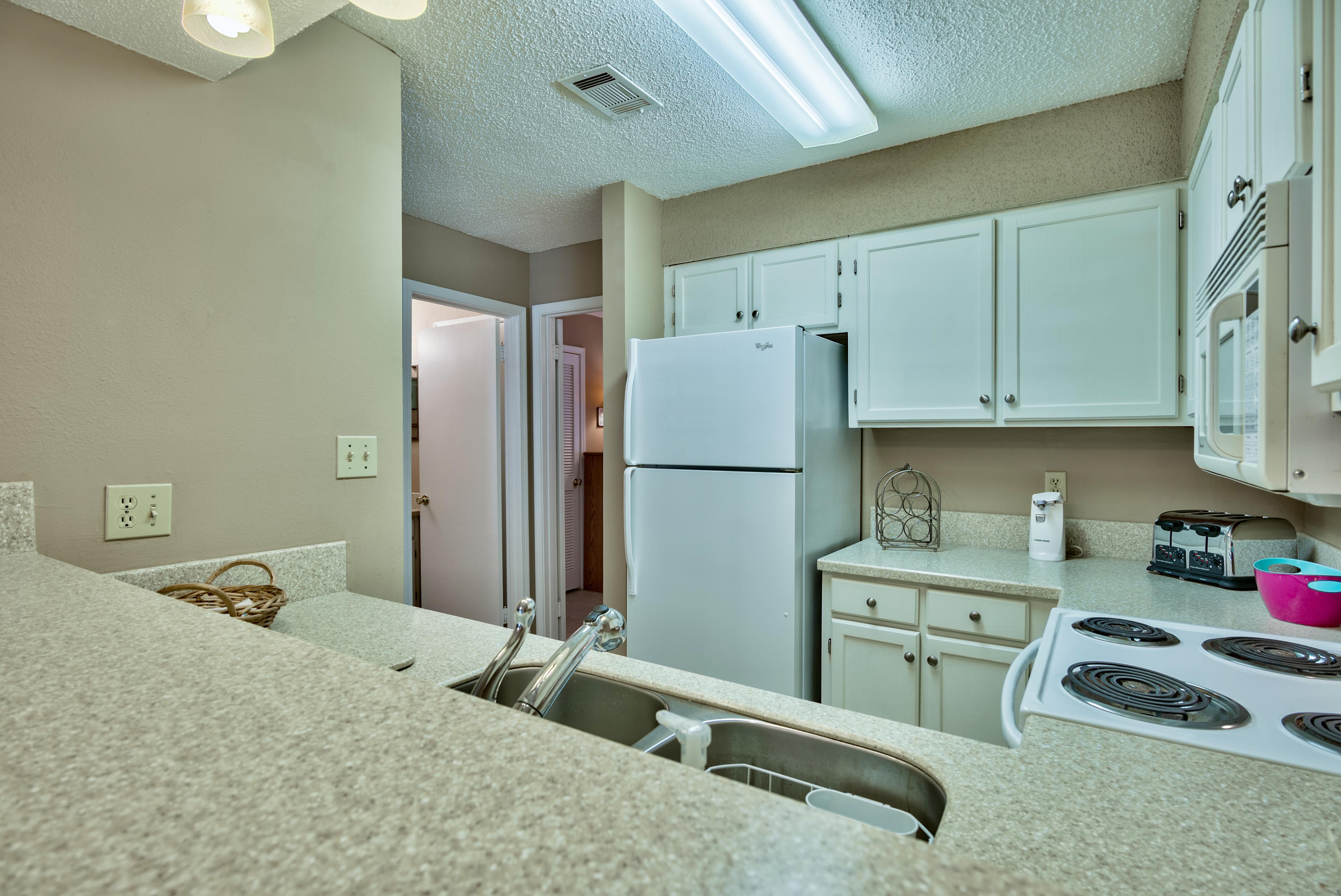 SANDPRINTS CONDO - Residential