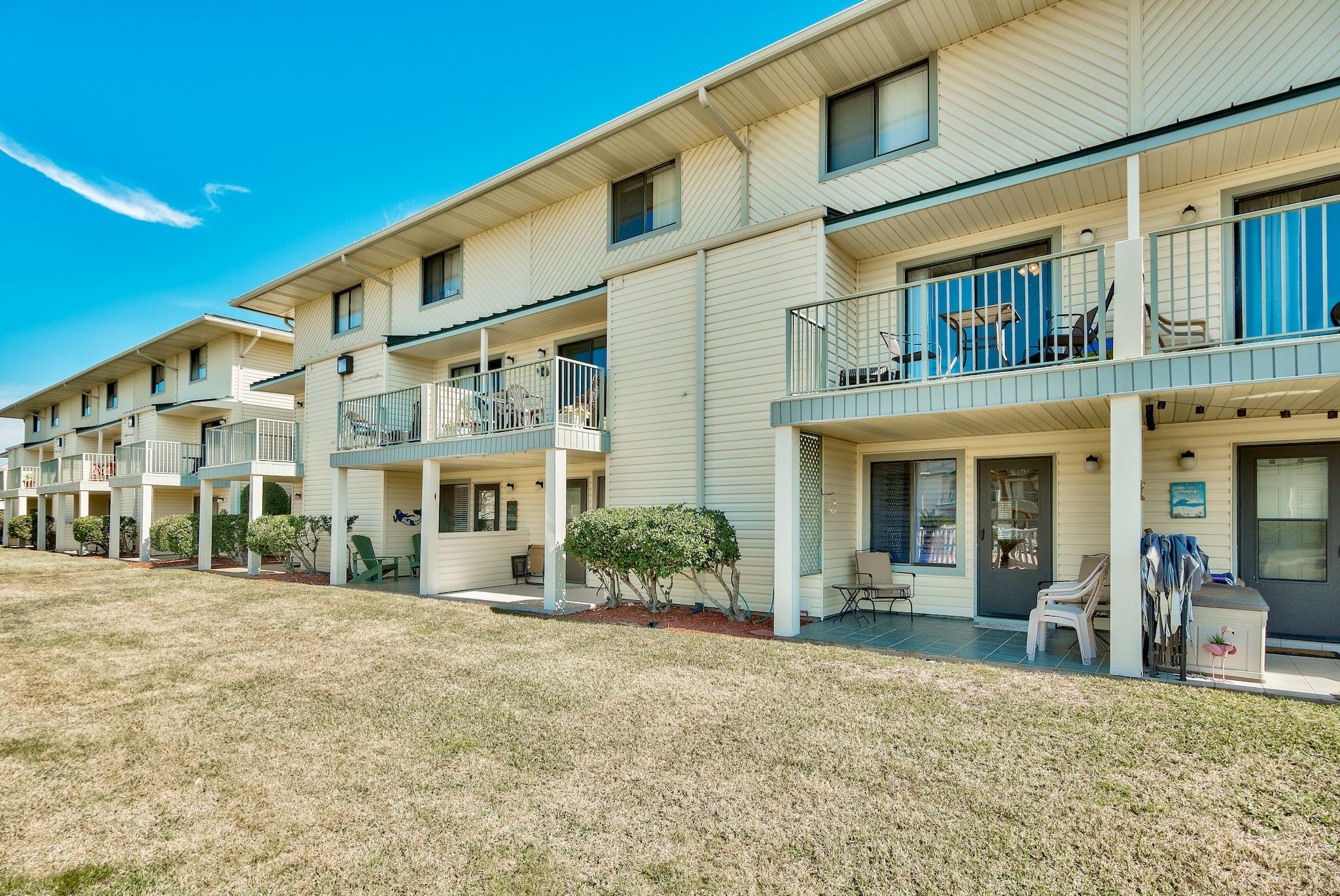 SANDPRINTS CONDO - Residential