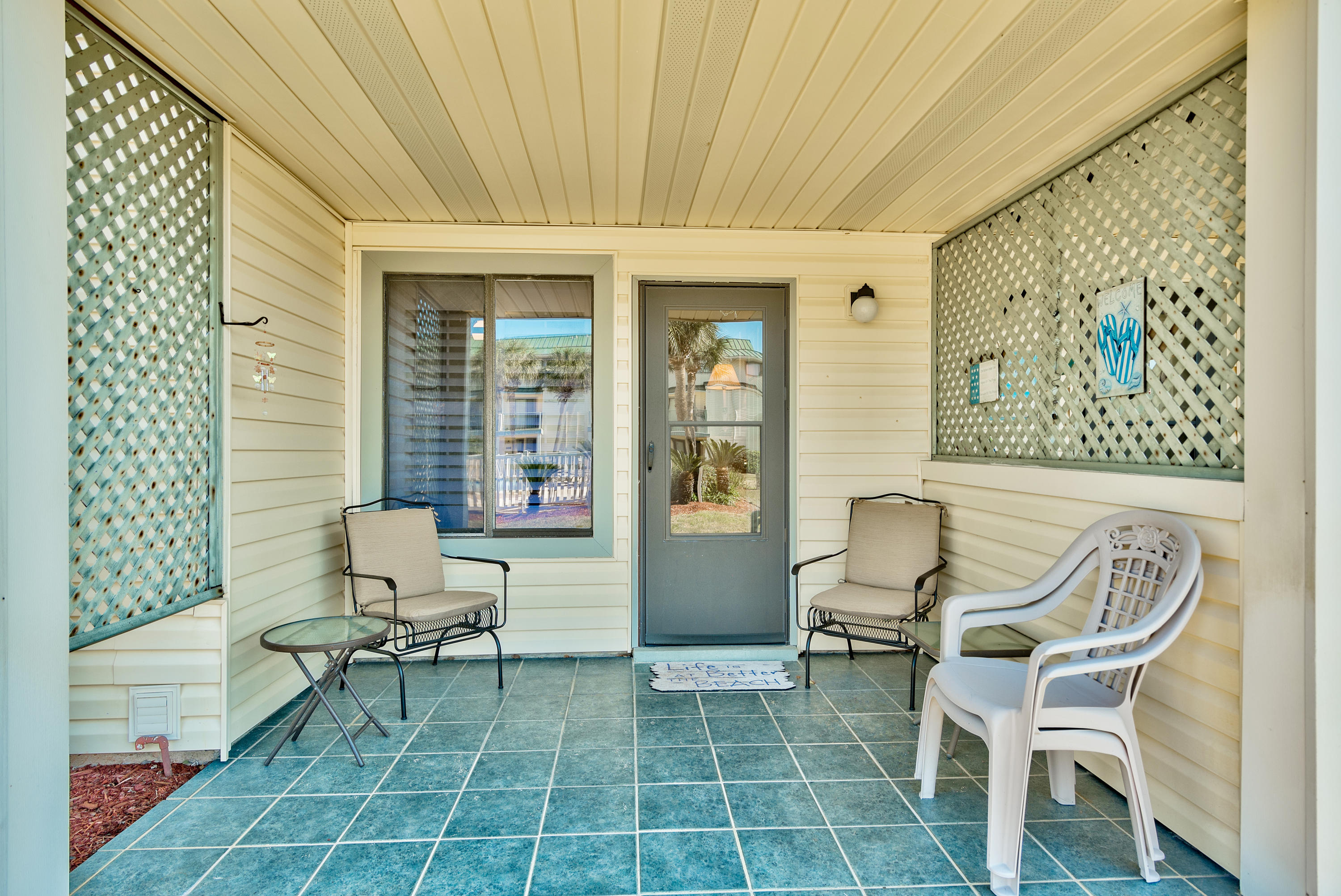 SANDPRINTS CONDO - Residential