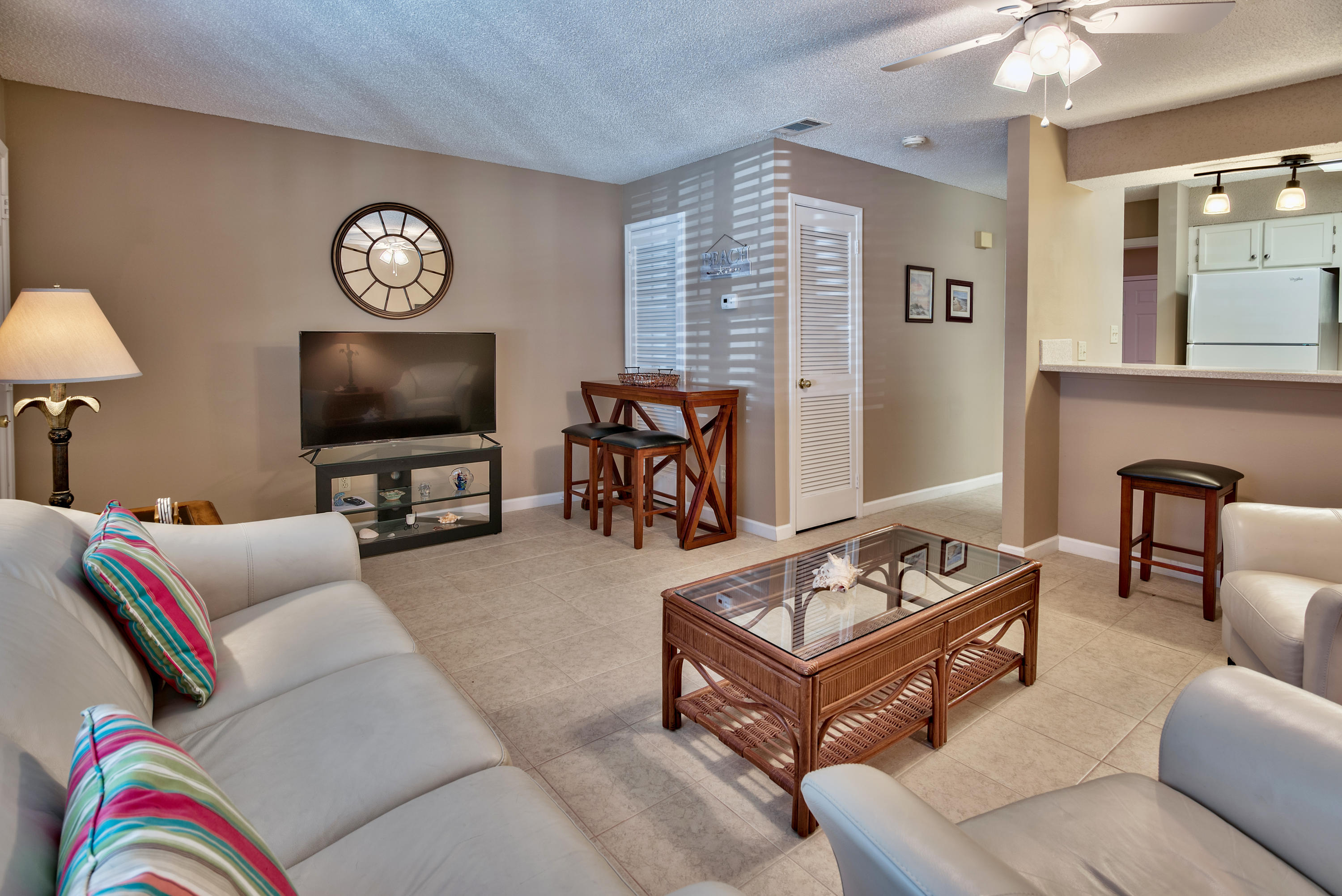 SANDPRINTS CONDO - Residential