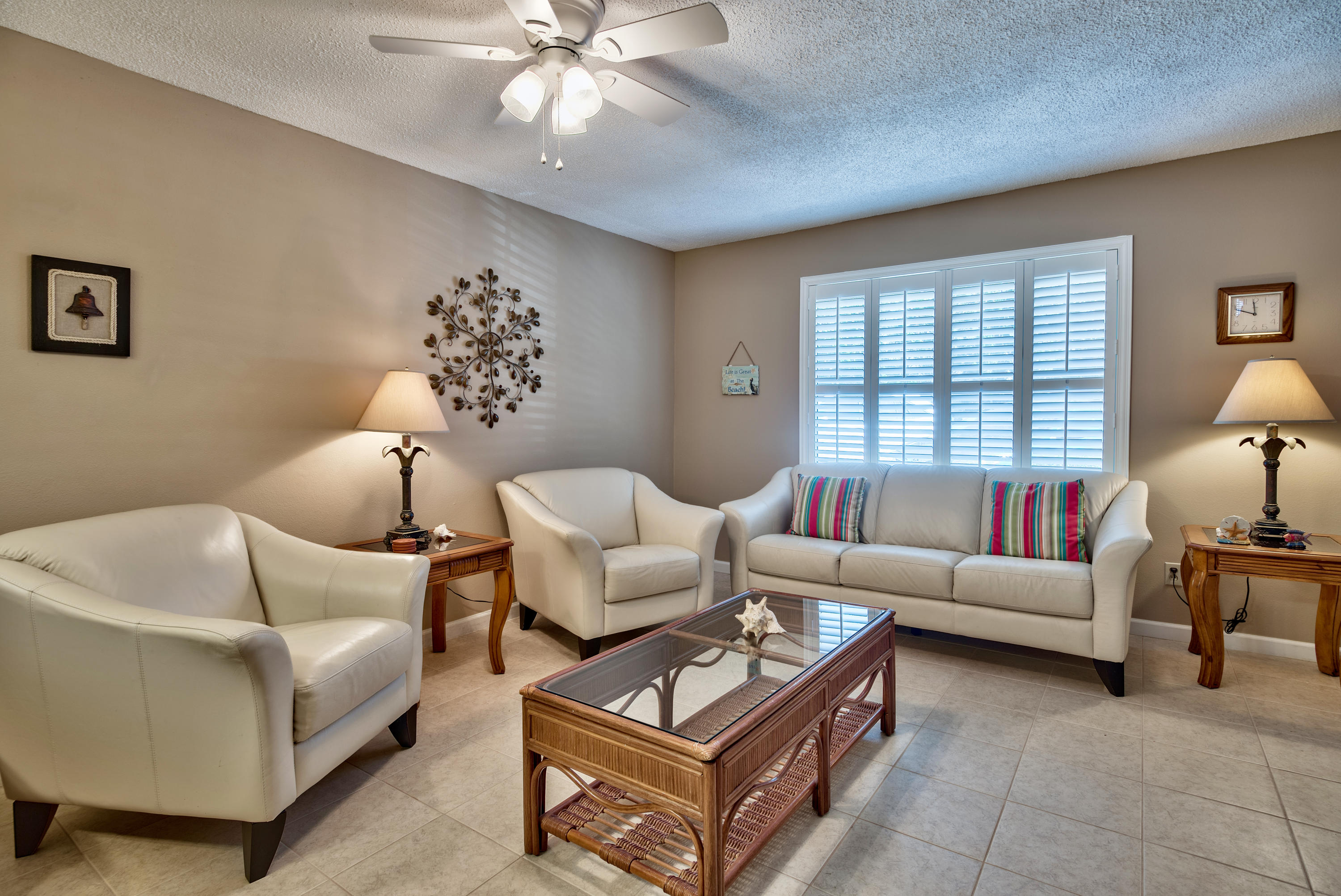 SANDPRINTS CONDO - Residential