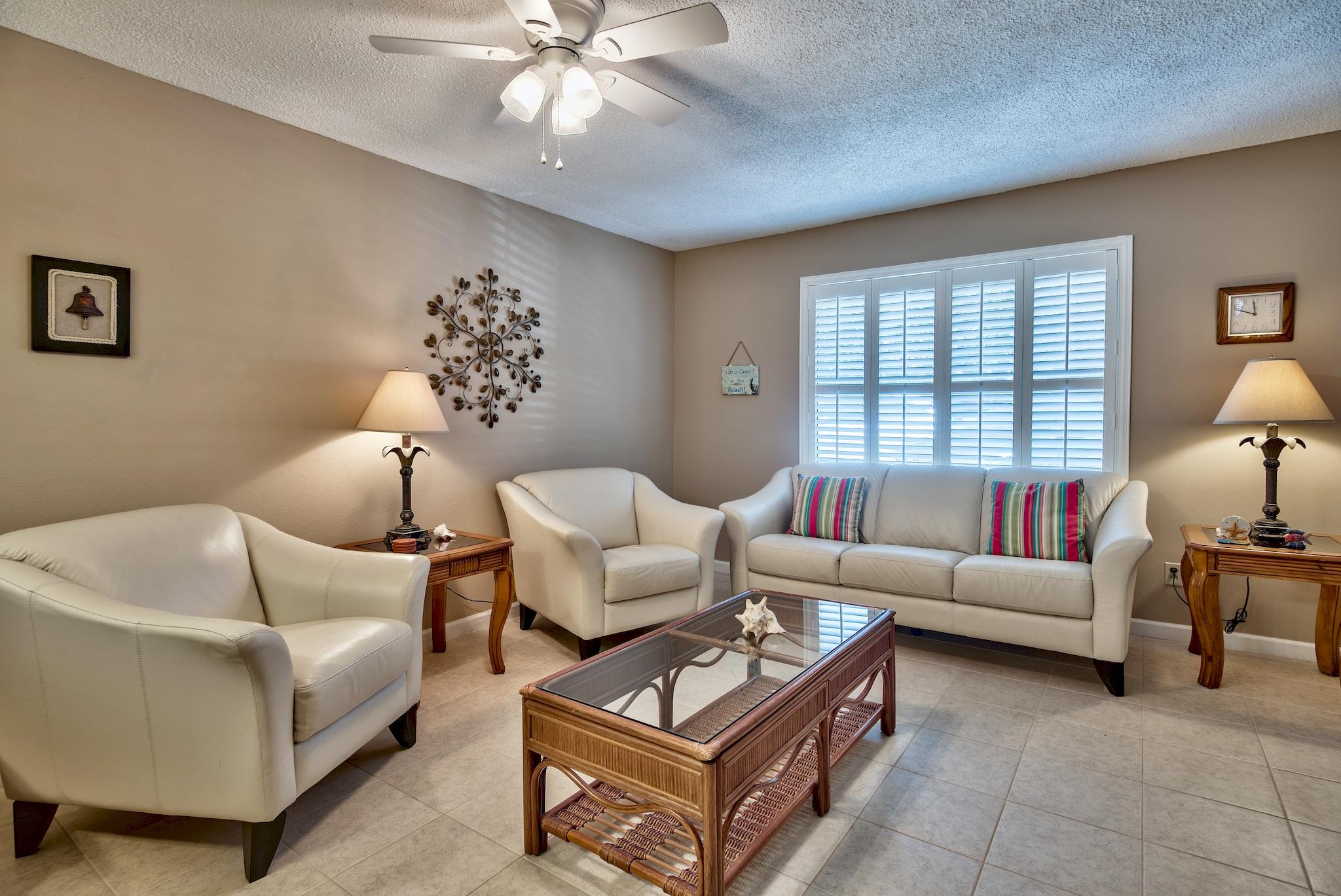 SANDPRINTS CONDO - Residential