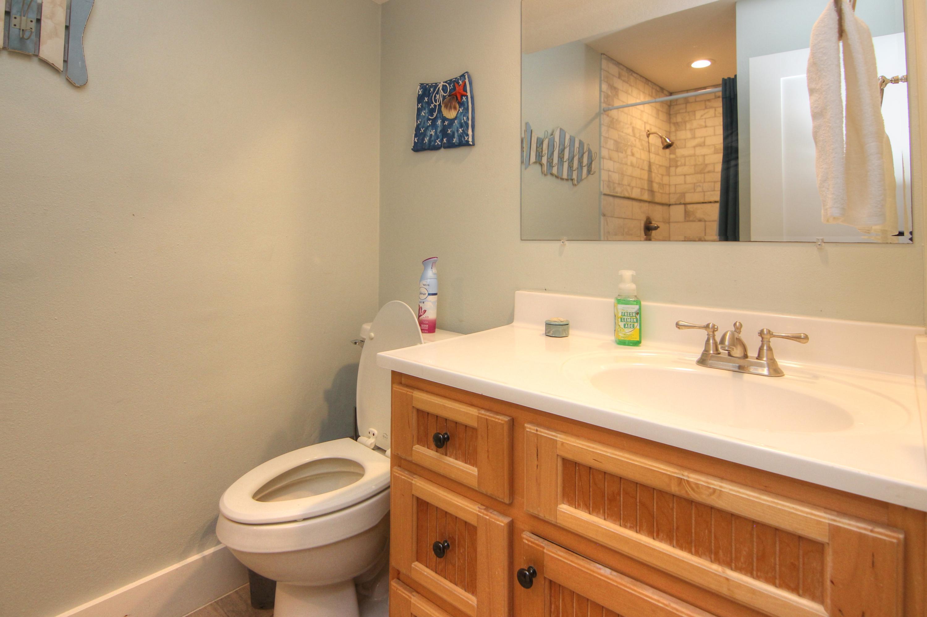 TRADEWINDS CONDOS - Residential