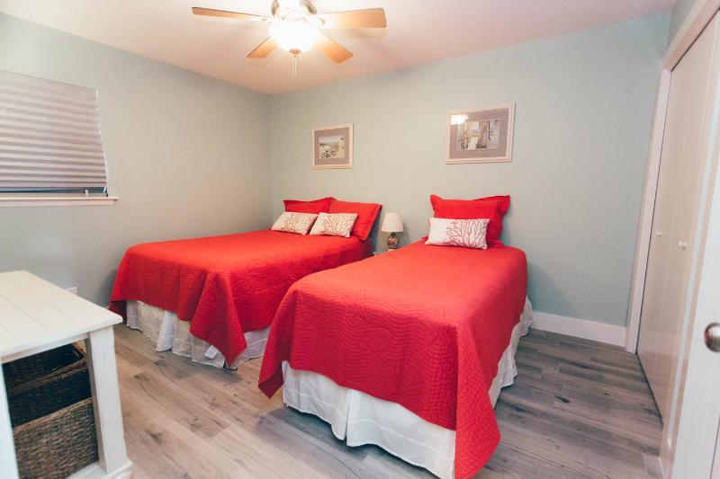 TRADEWINDS CONDOS - Residential