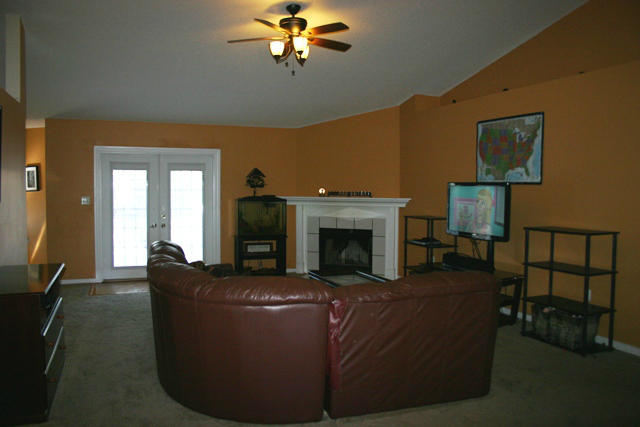 STEEPLECHASE PH 3 - Residential Lease