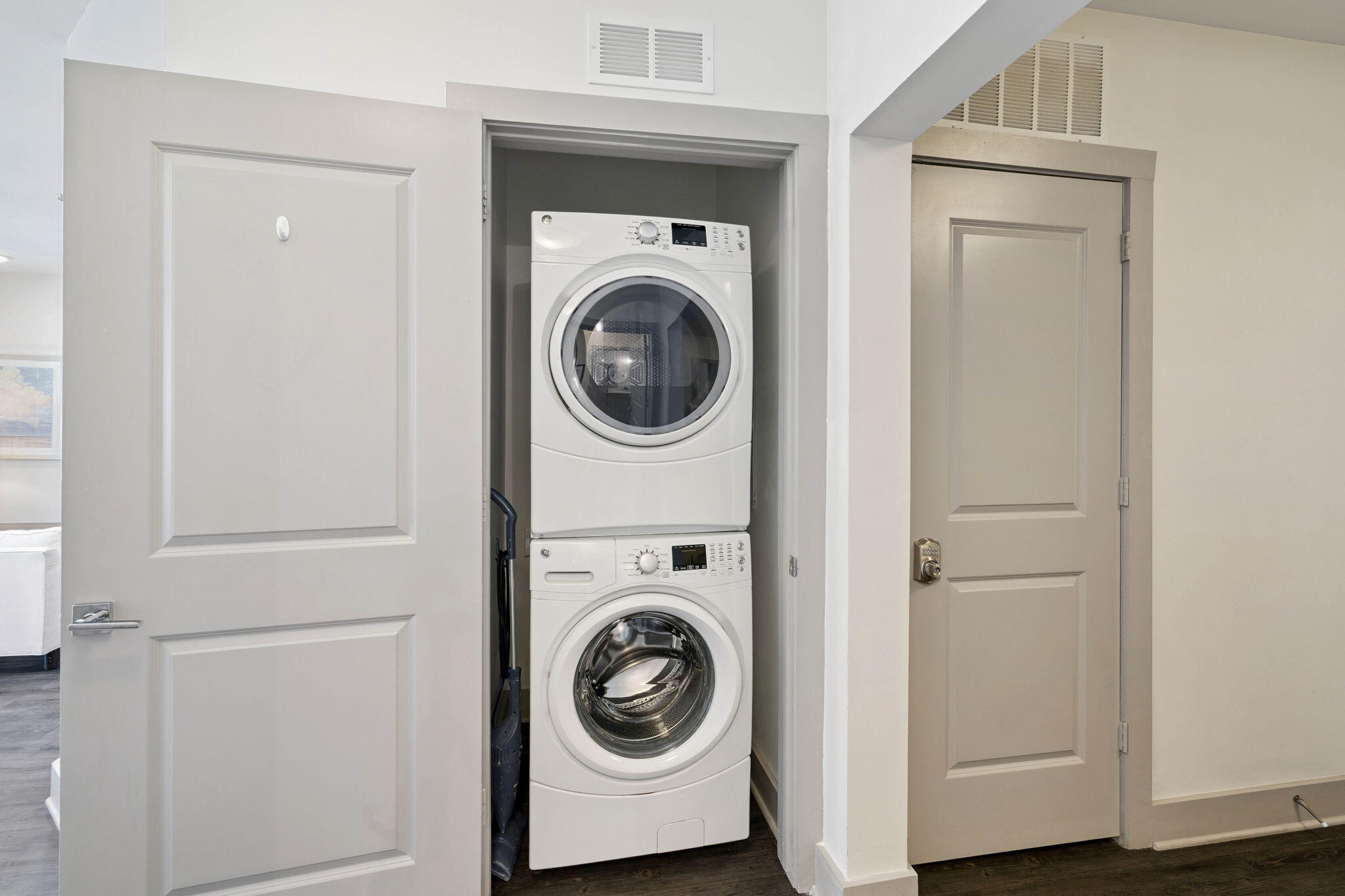 The Pointe 30a - Residential