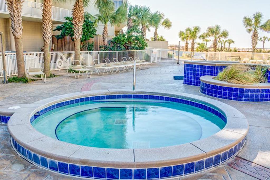 MAINSAIL CONDO PH 3 - Residential