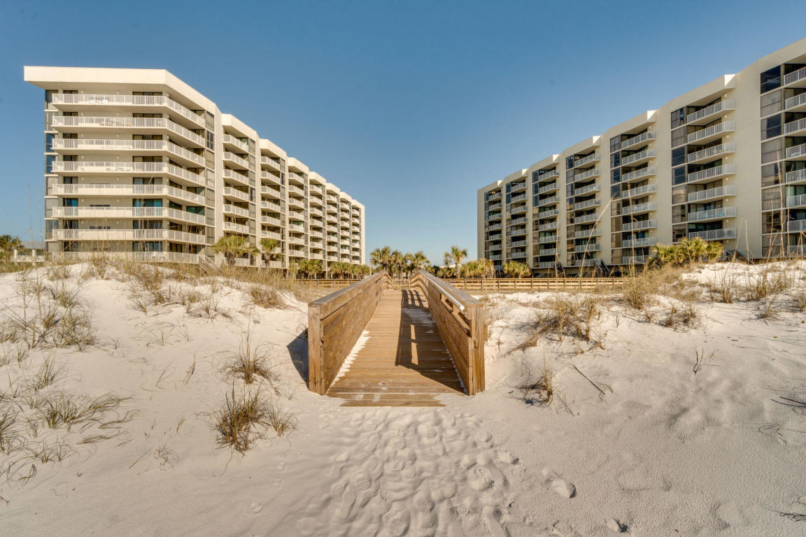 MAINSAIL CONDO PH 3 - Residential