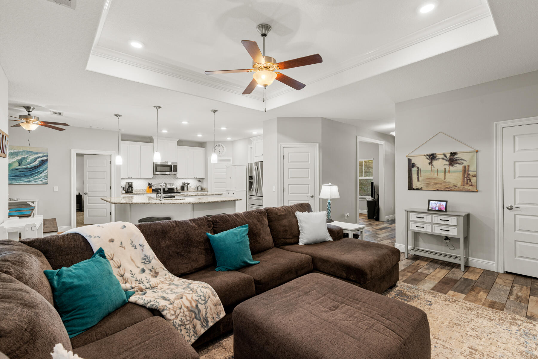 MAGNOLIA HARBOR - Residential