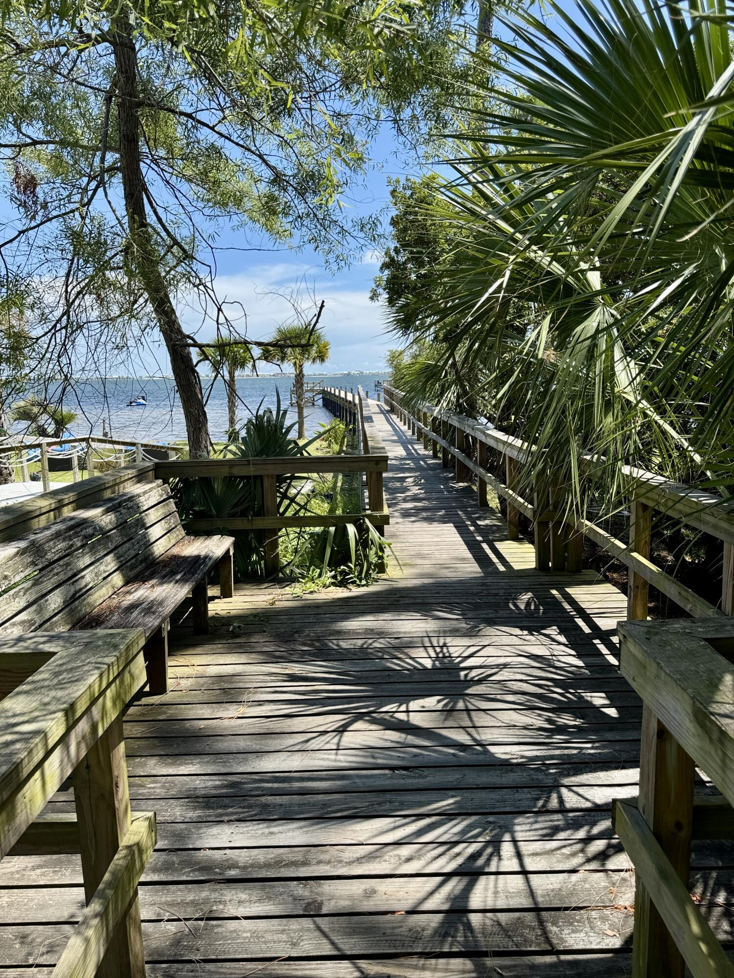 MAGNOLIA HARBOR - Residential