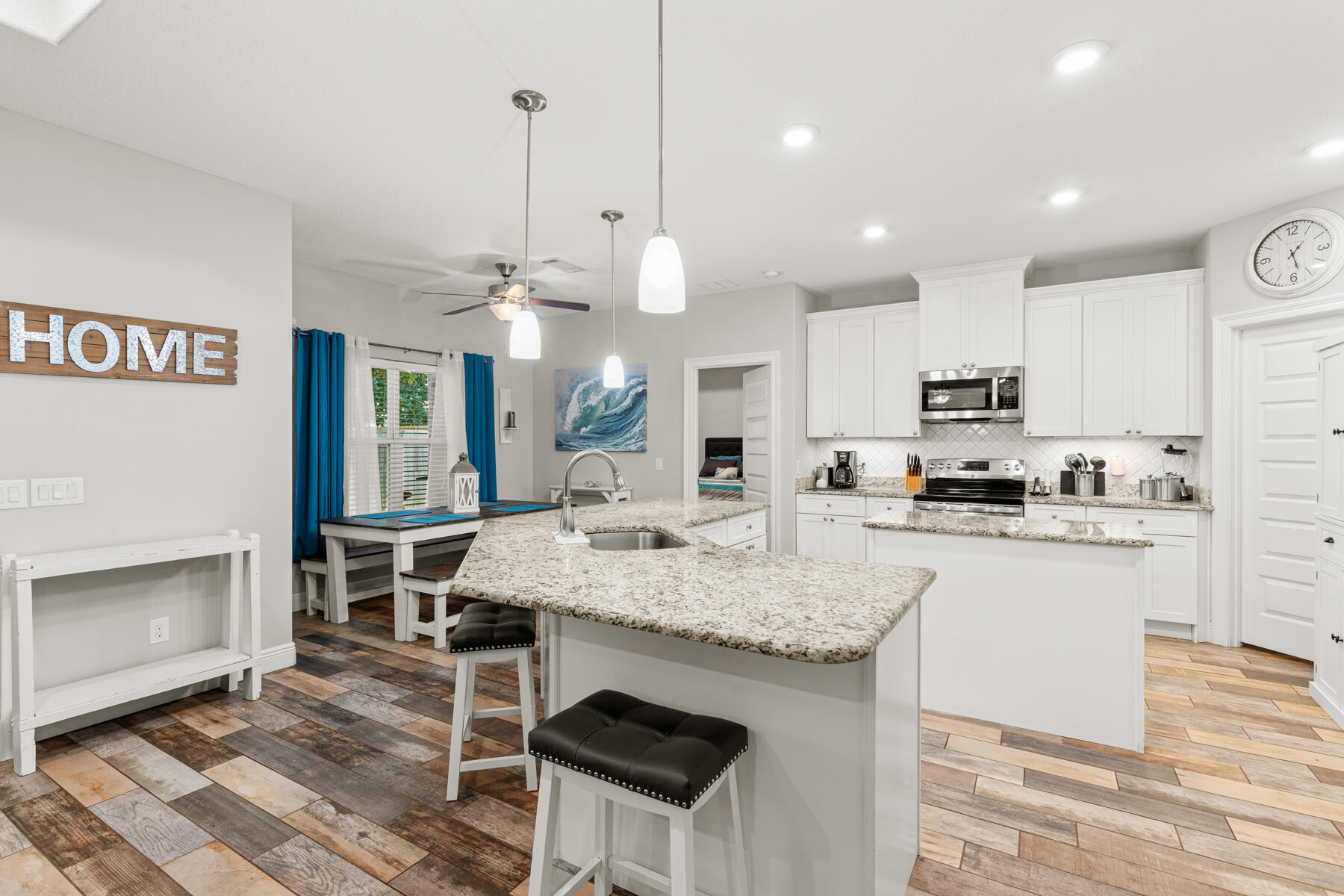 MAGNOLIA HARBOR - Residential