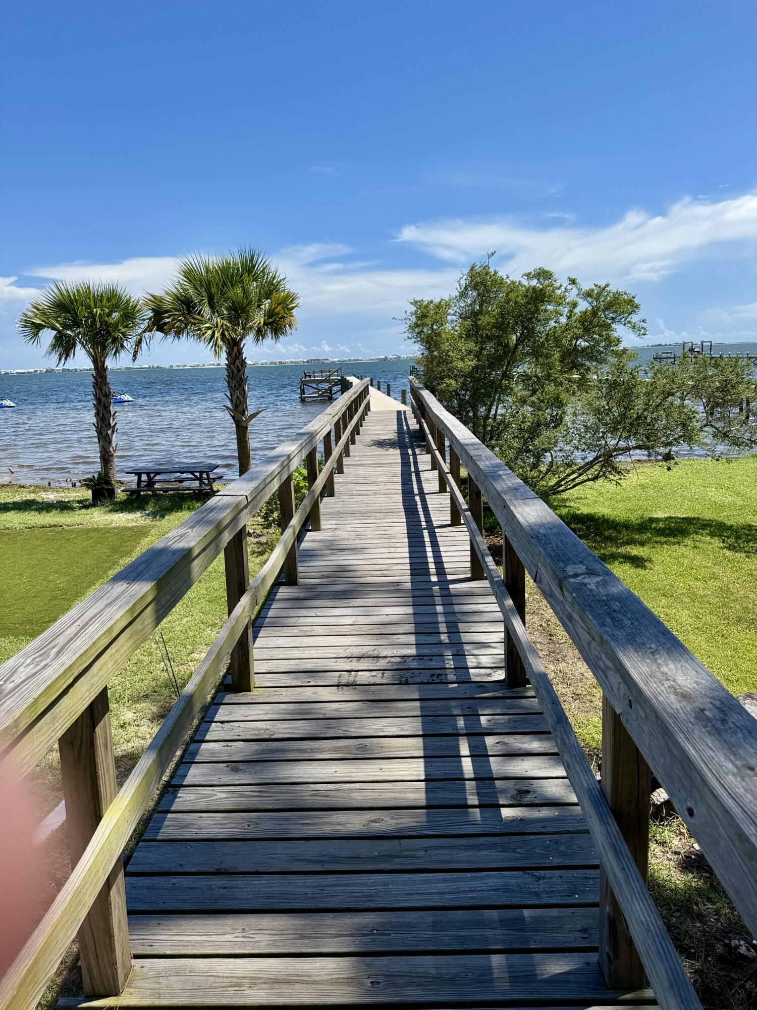 MAGNOLIA HARBOR - Residential