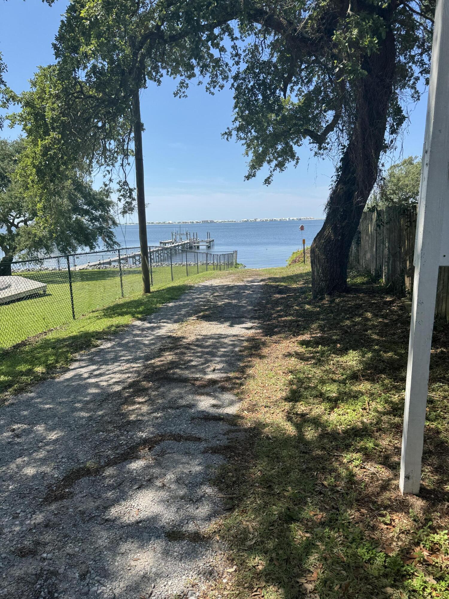 MAGNOLIA HARBOR - Residential