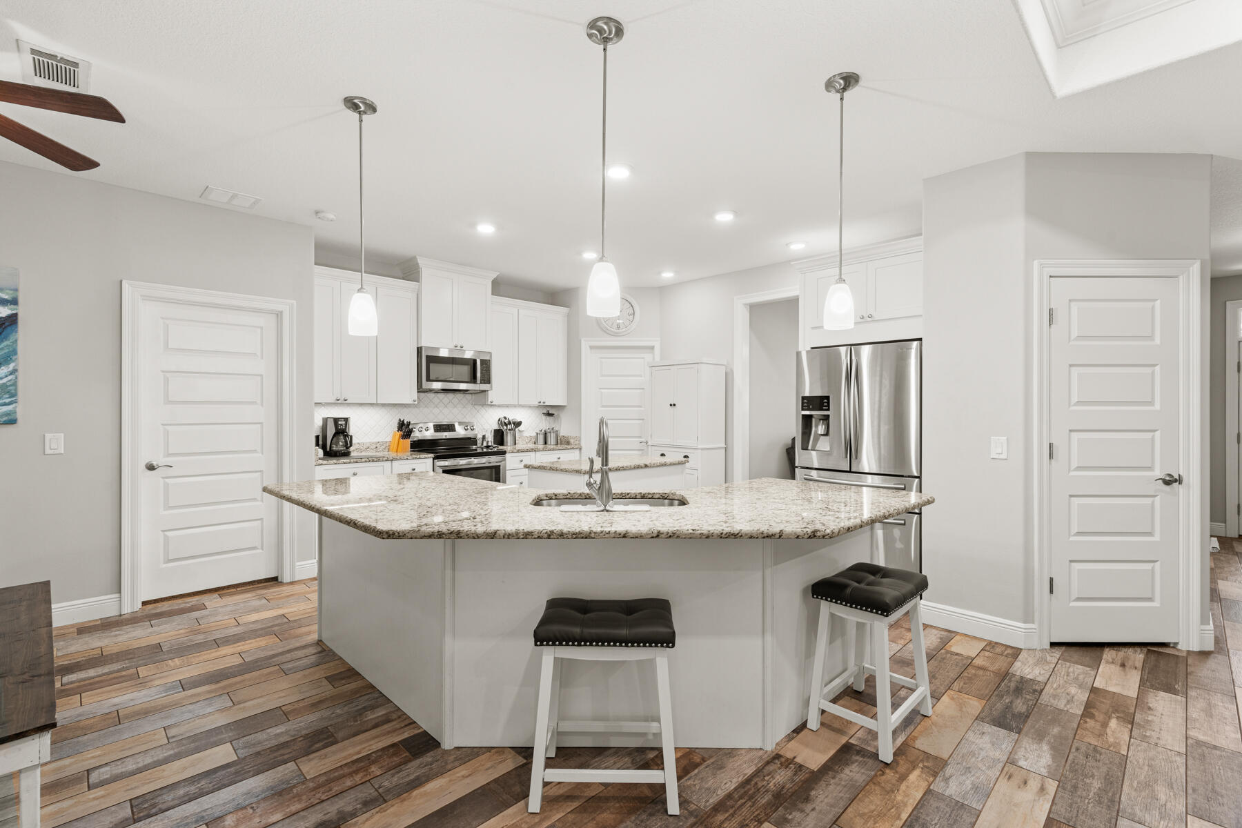 MAGNOLIA HARBOR - Residential