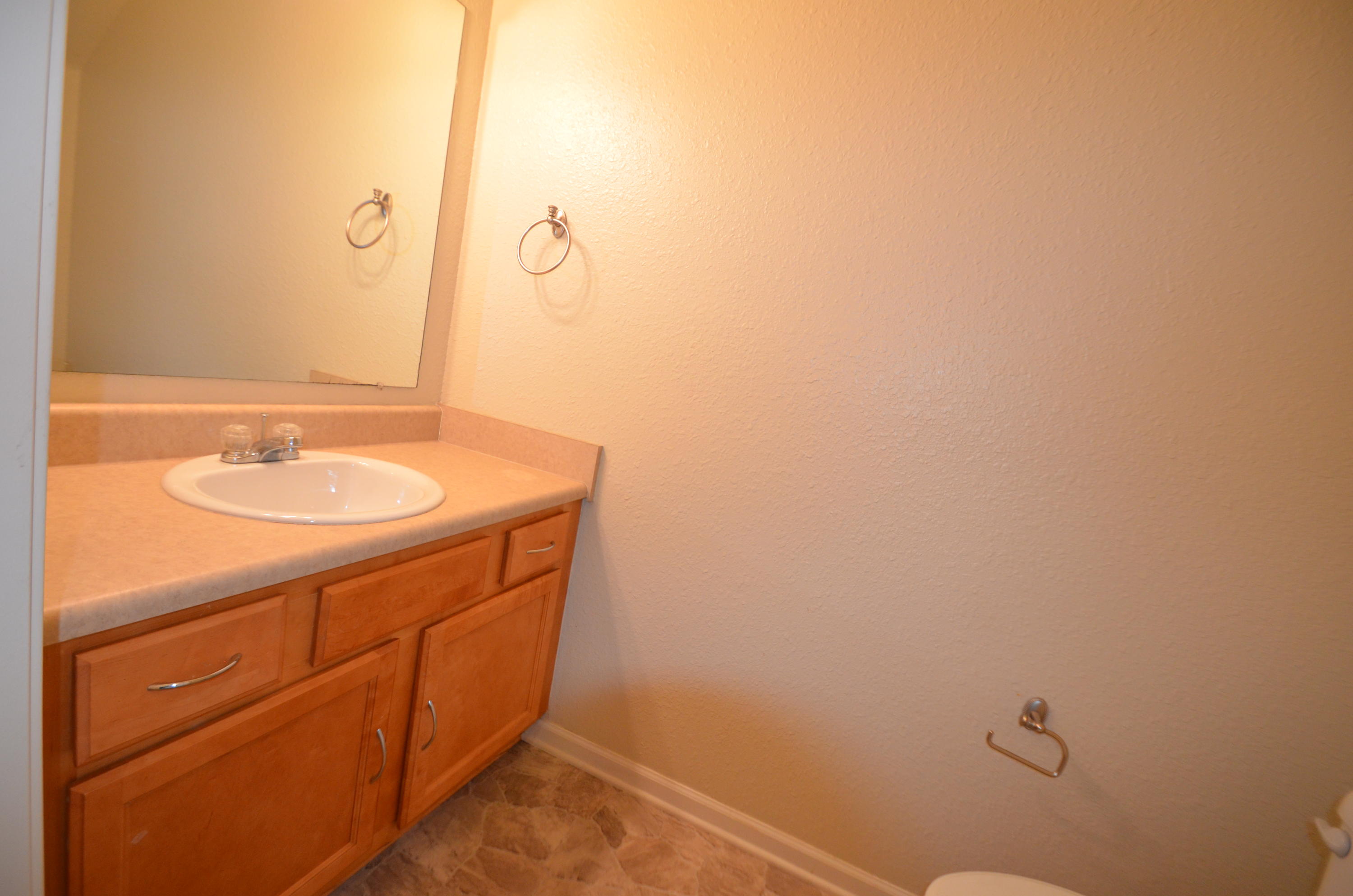 YACHT CLUB OAKS - Residential