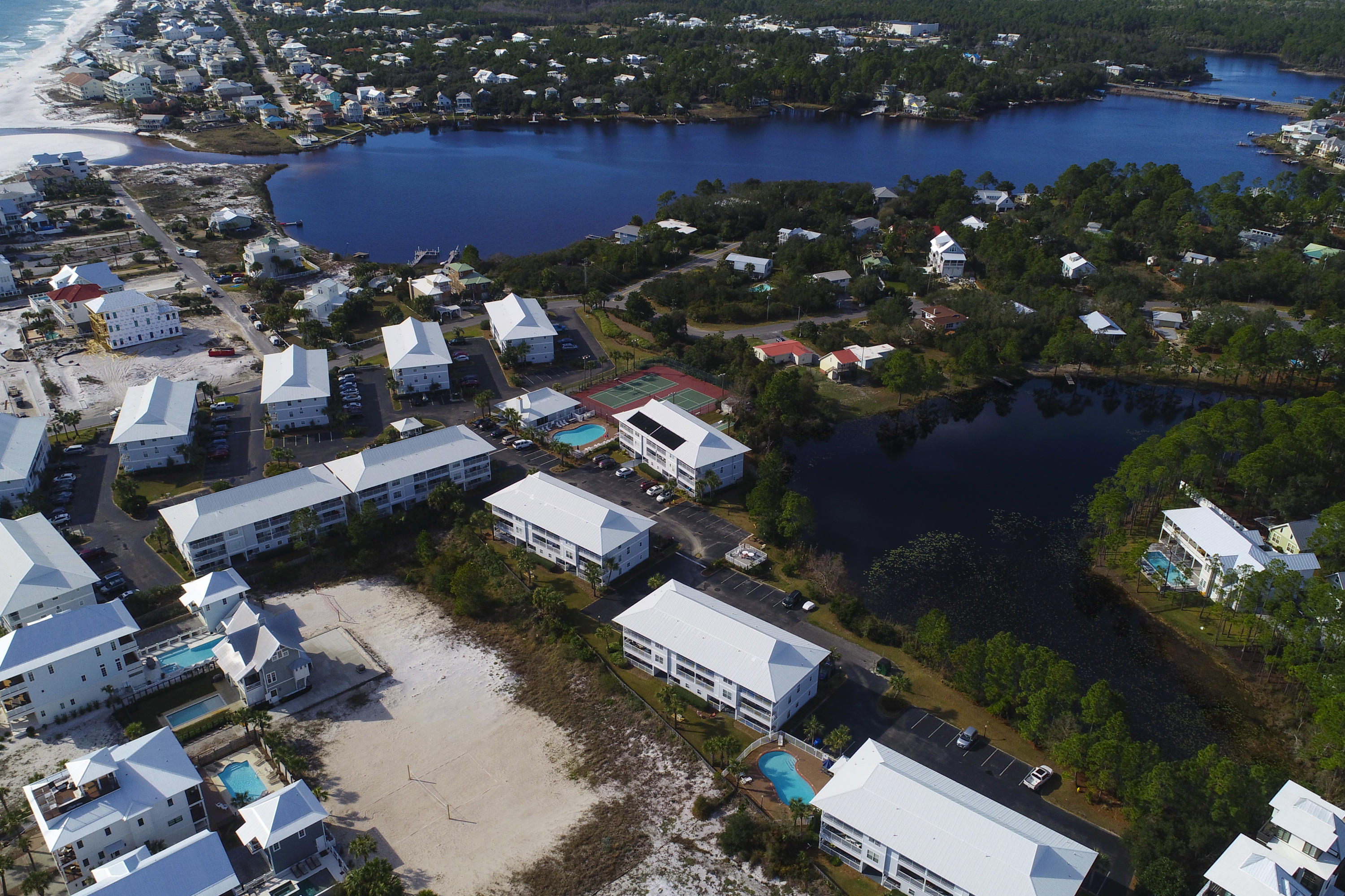 BEACHSIDE VILLAS CONDO - Residential