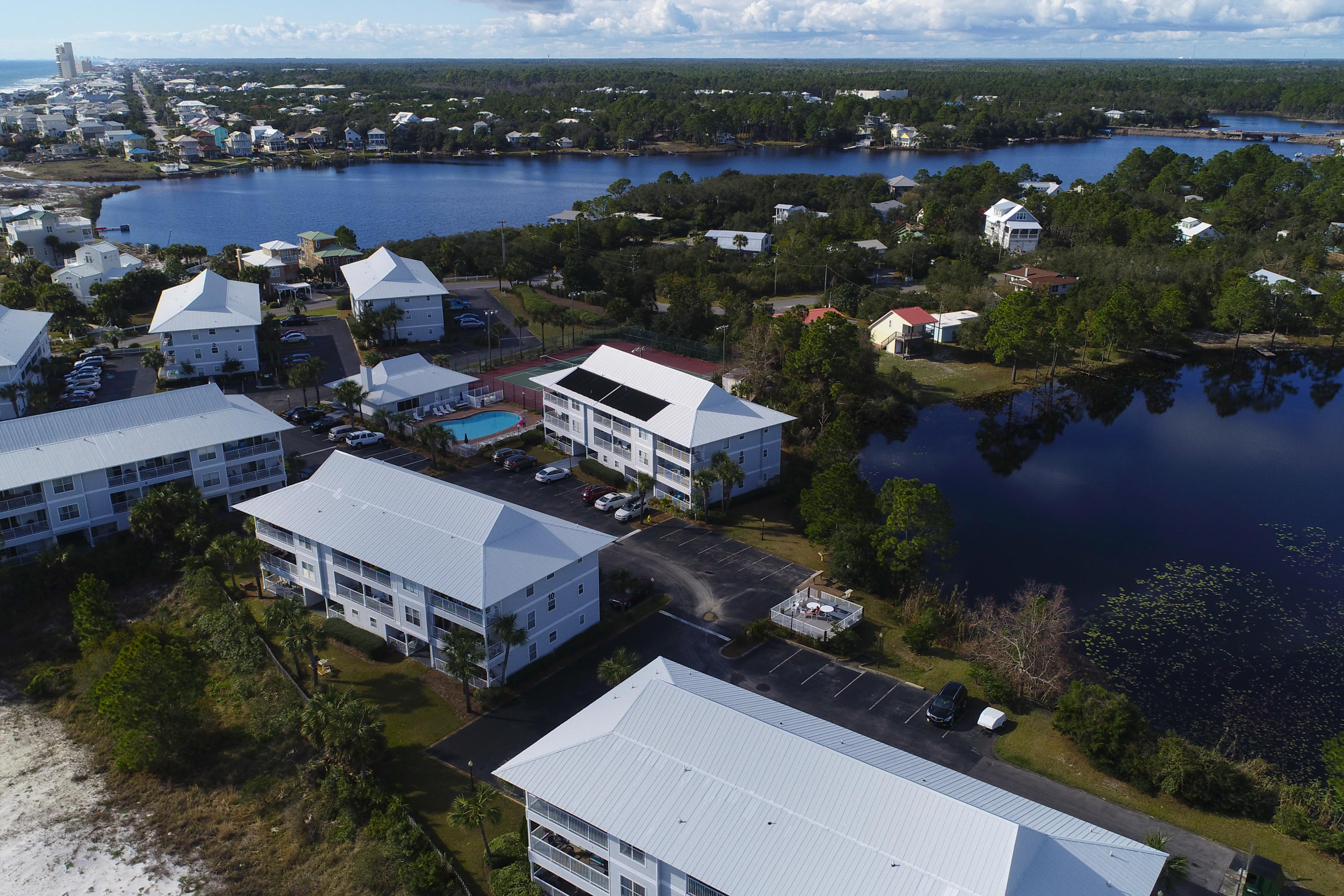 BEACHSIDE VILLAS CONDO - Residential