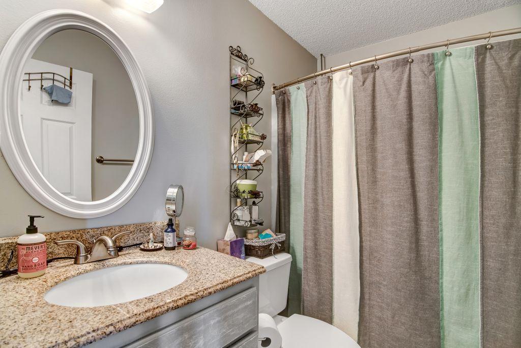 BEACHSIDE VILLAS CONDO - Residential