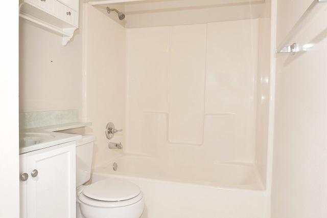 CHANNEL MARKER 2 - Residential Lease