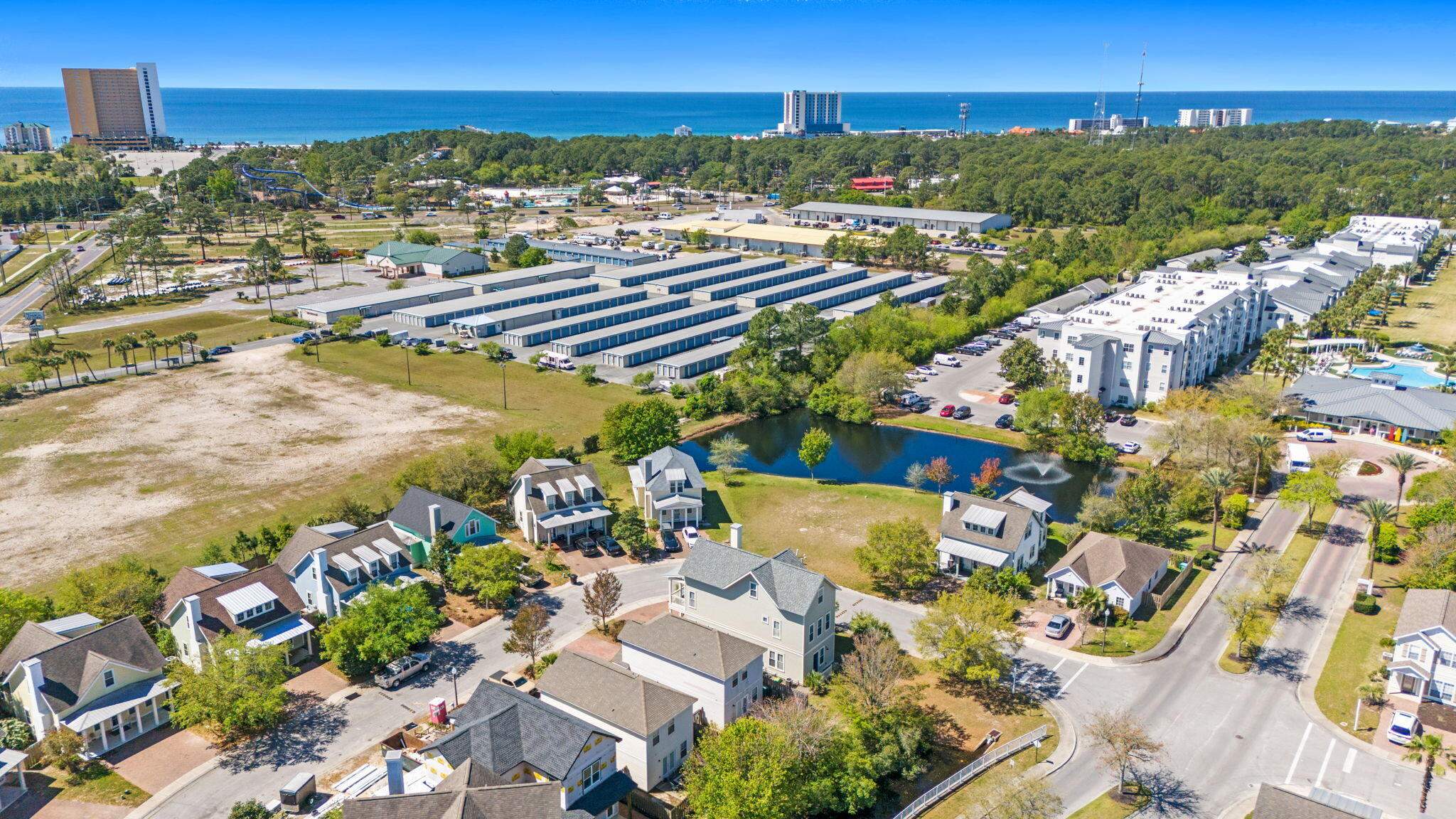 HARRISON'S WALK - Residential