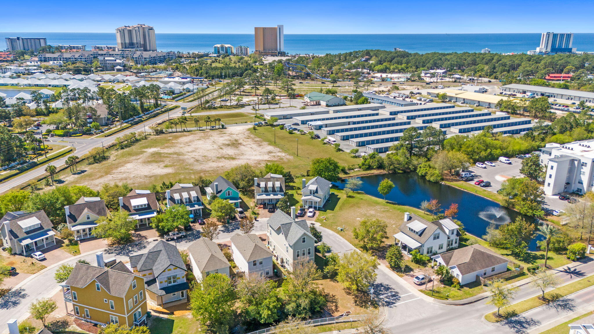 HARRISON'S WALK - Residential