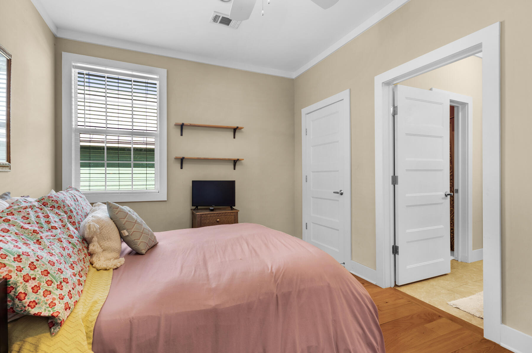 BEACH HIGHLAND 1ST ADD - Residential Lease