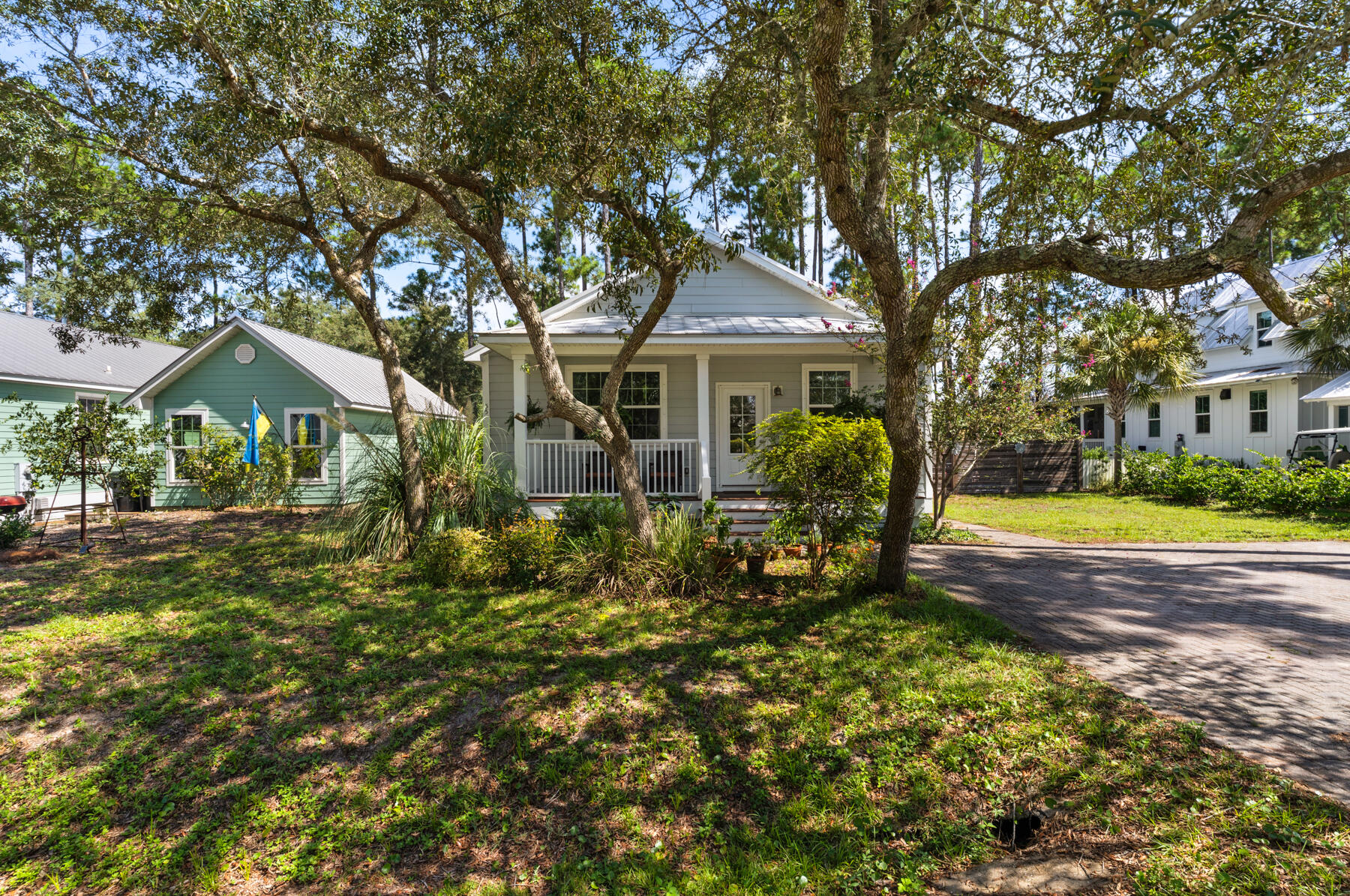 BEACH HIGHLAND 1ST ADD - Residential Lease