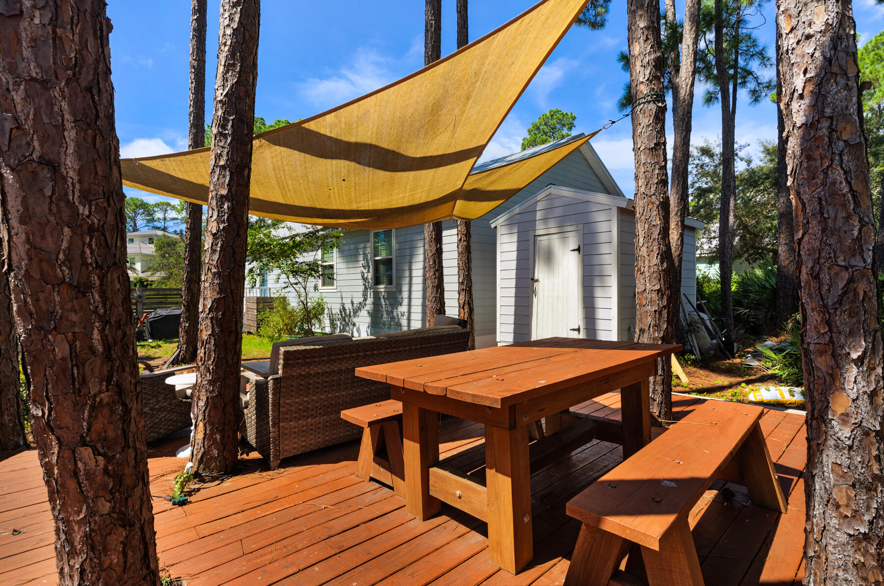 BEACH HIGHLAND 1ST ADD - Residential Lease