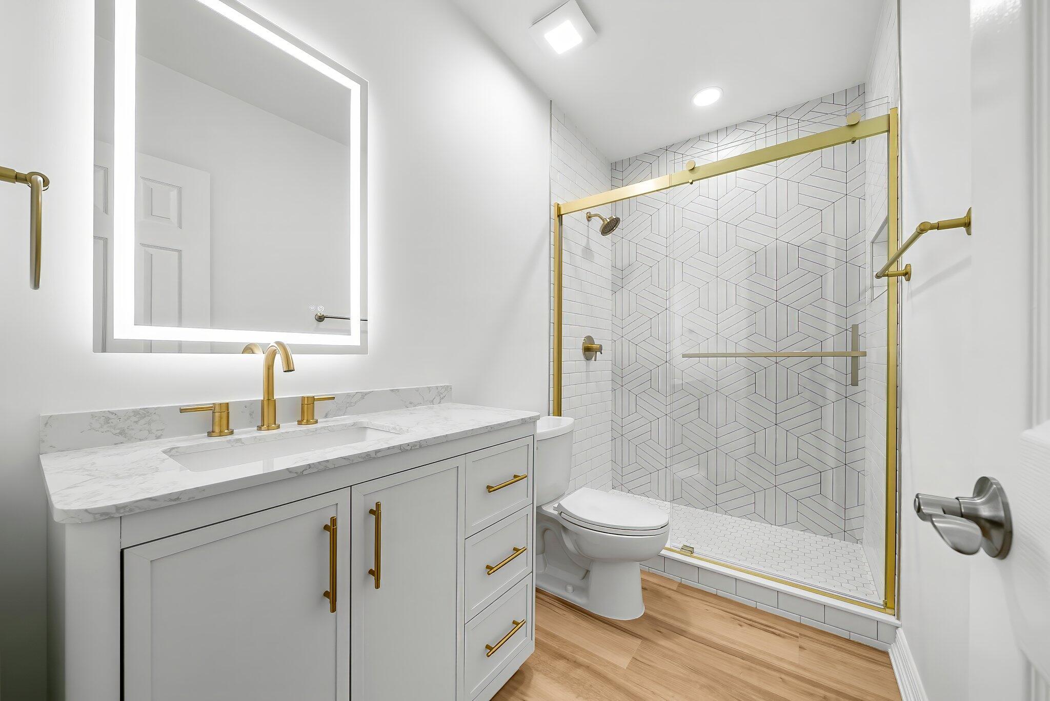 REGENCY TOWERS CONDO - Residential
