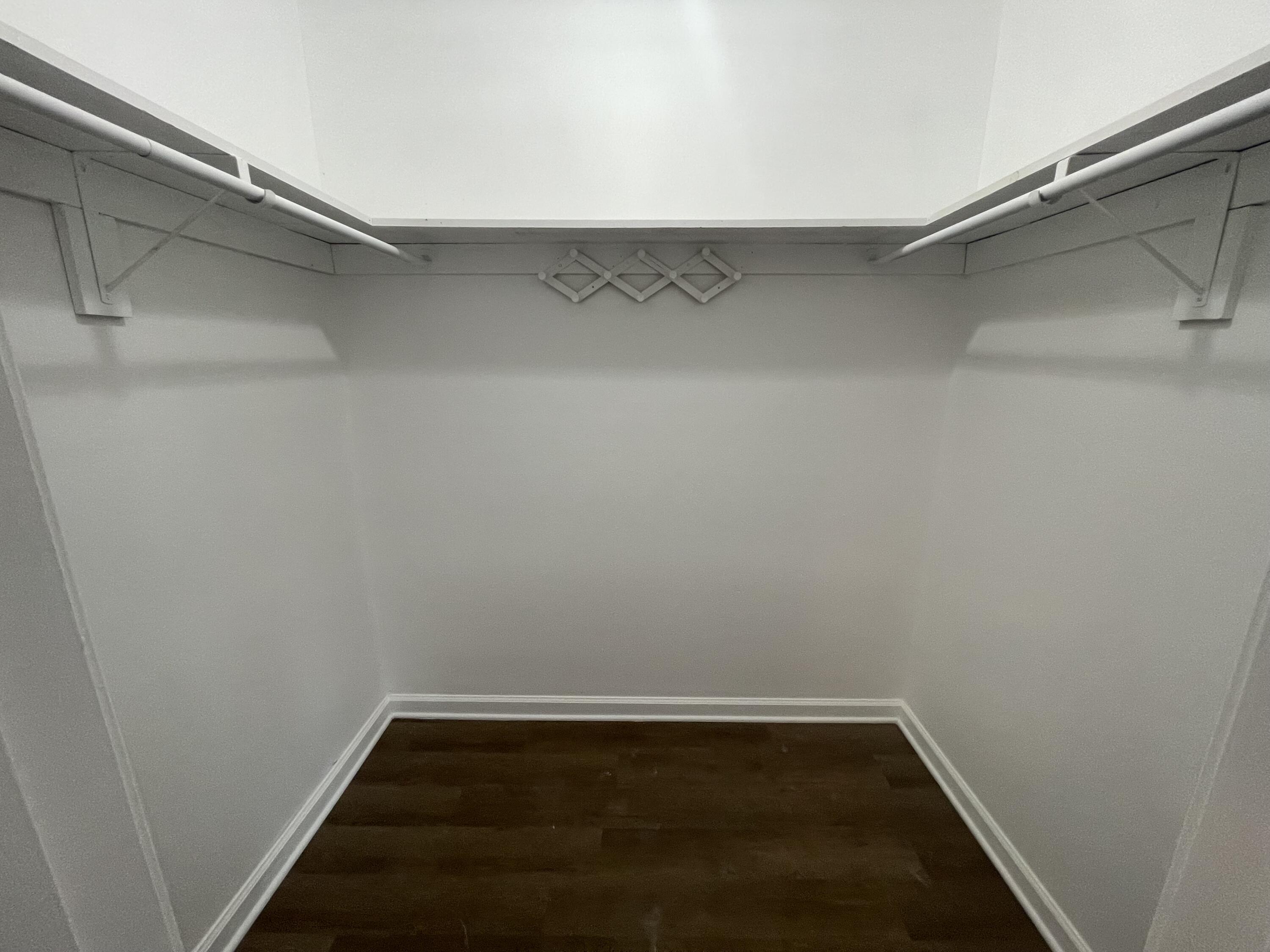 CREEKSIDE 2 - Residential Lease