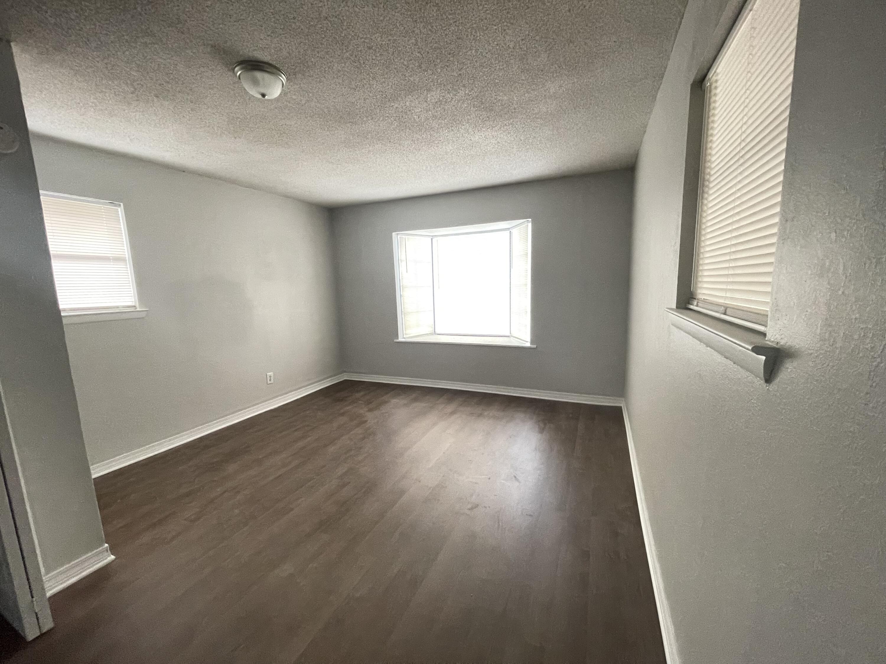 CREEKSIDE 2 - Residential Lease