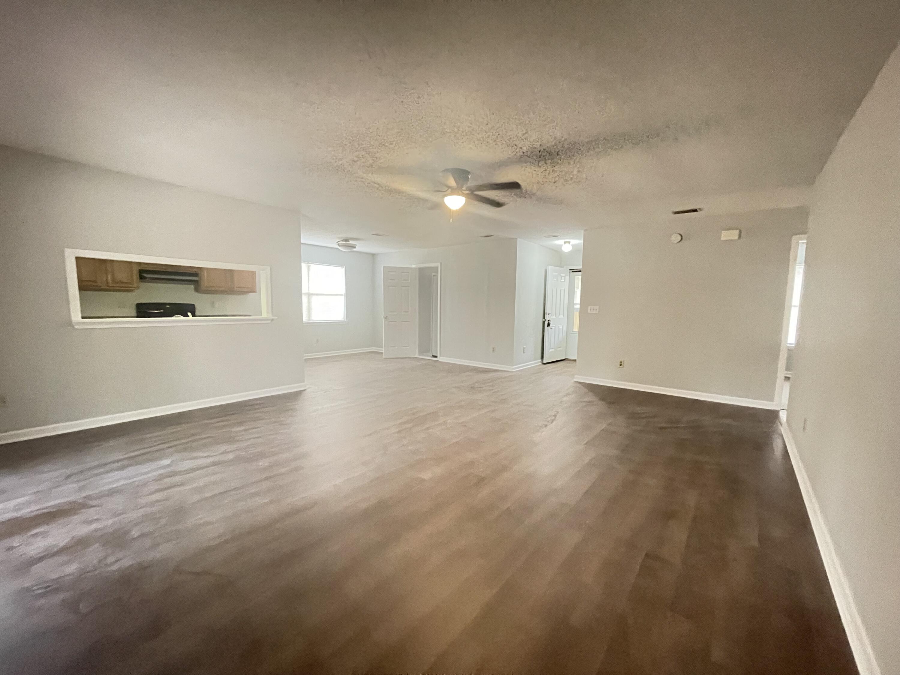 CREEKSIDE 2 - Residential Lease