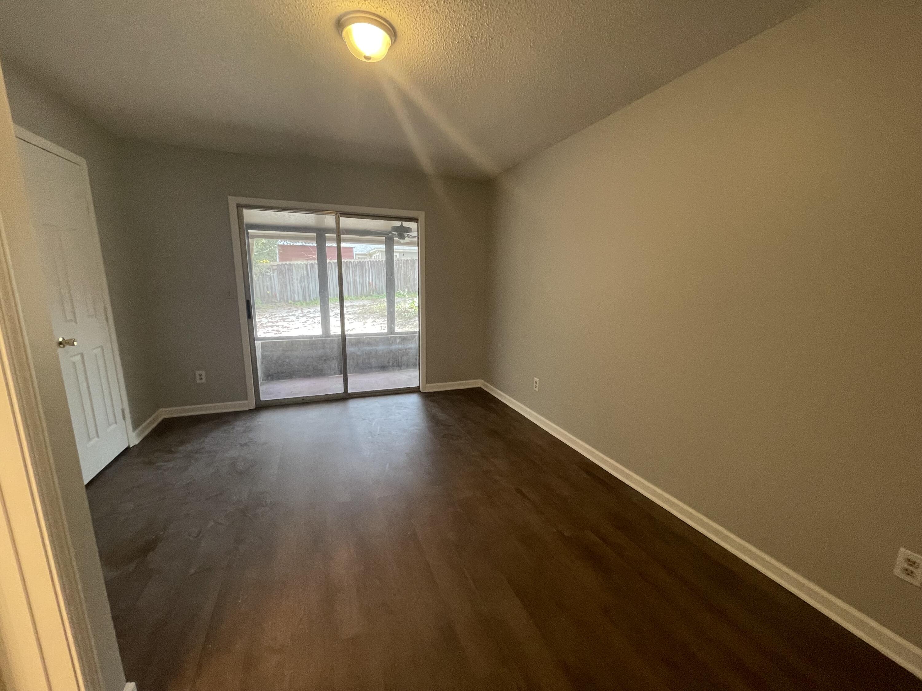 CREEKSIDE 2 - Residential Lease