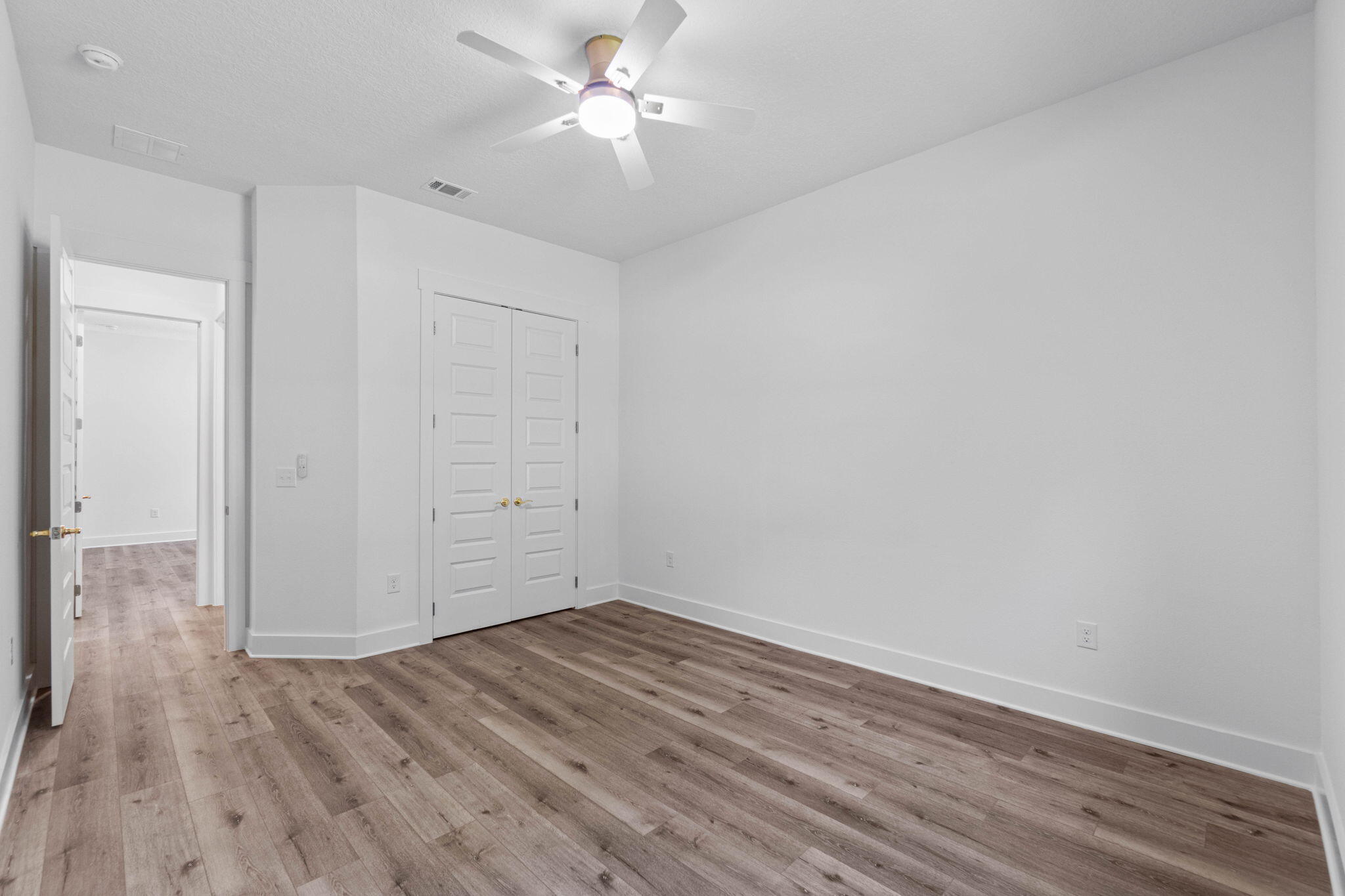 VALPARAISO SHORES - Residential