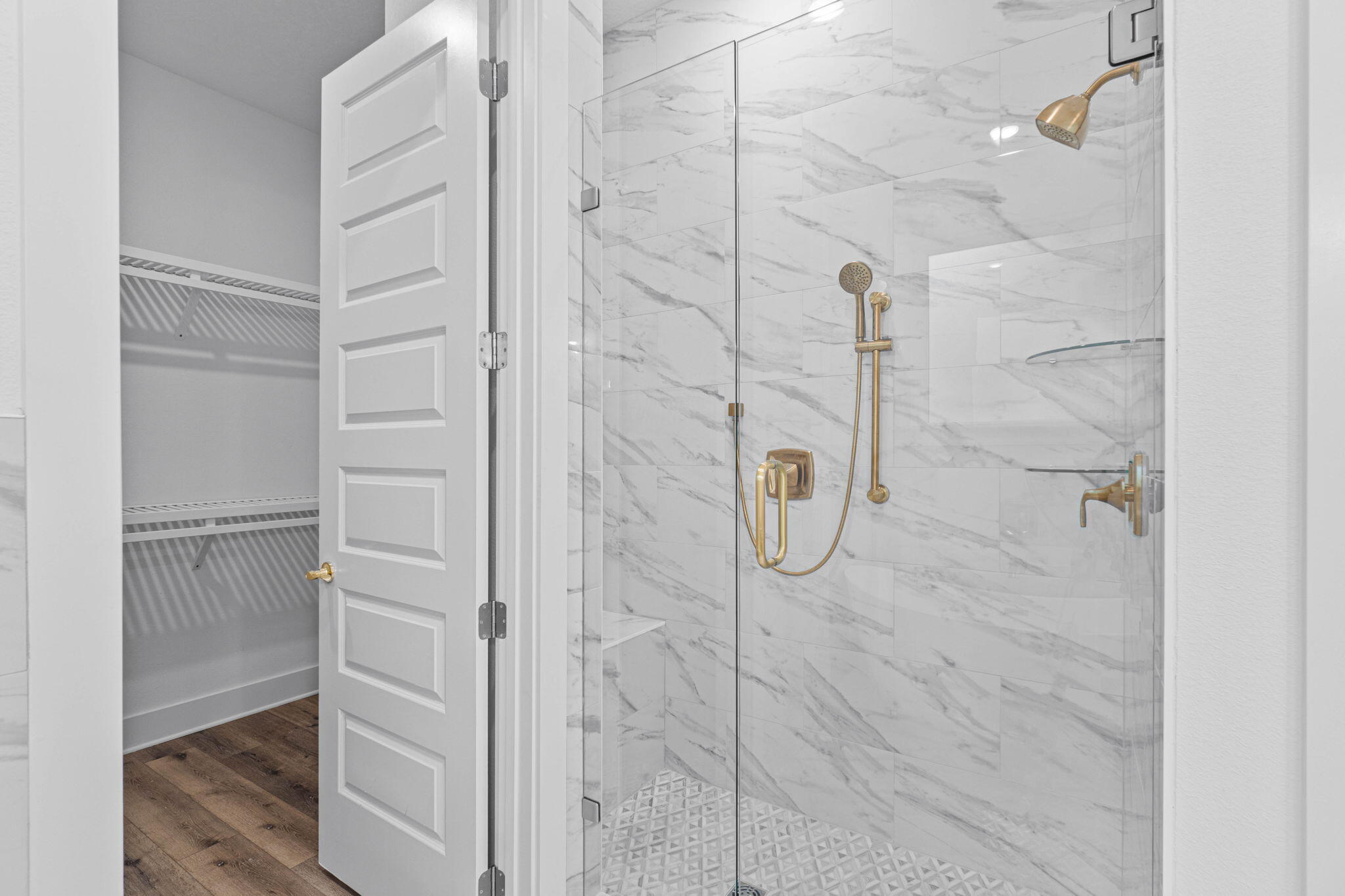 VALPARAISO SHORES - Residential