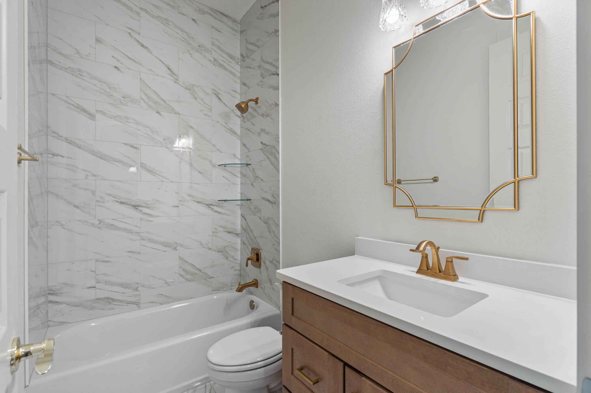 VALPARAISO SHORES - Residential