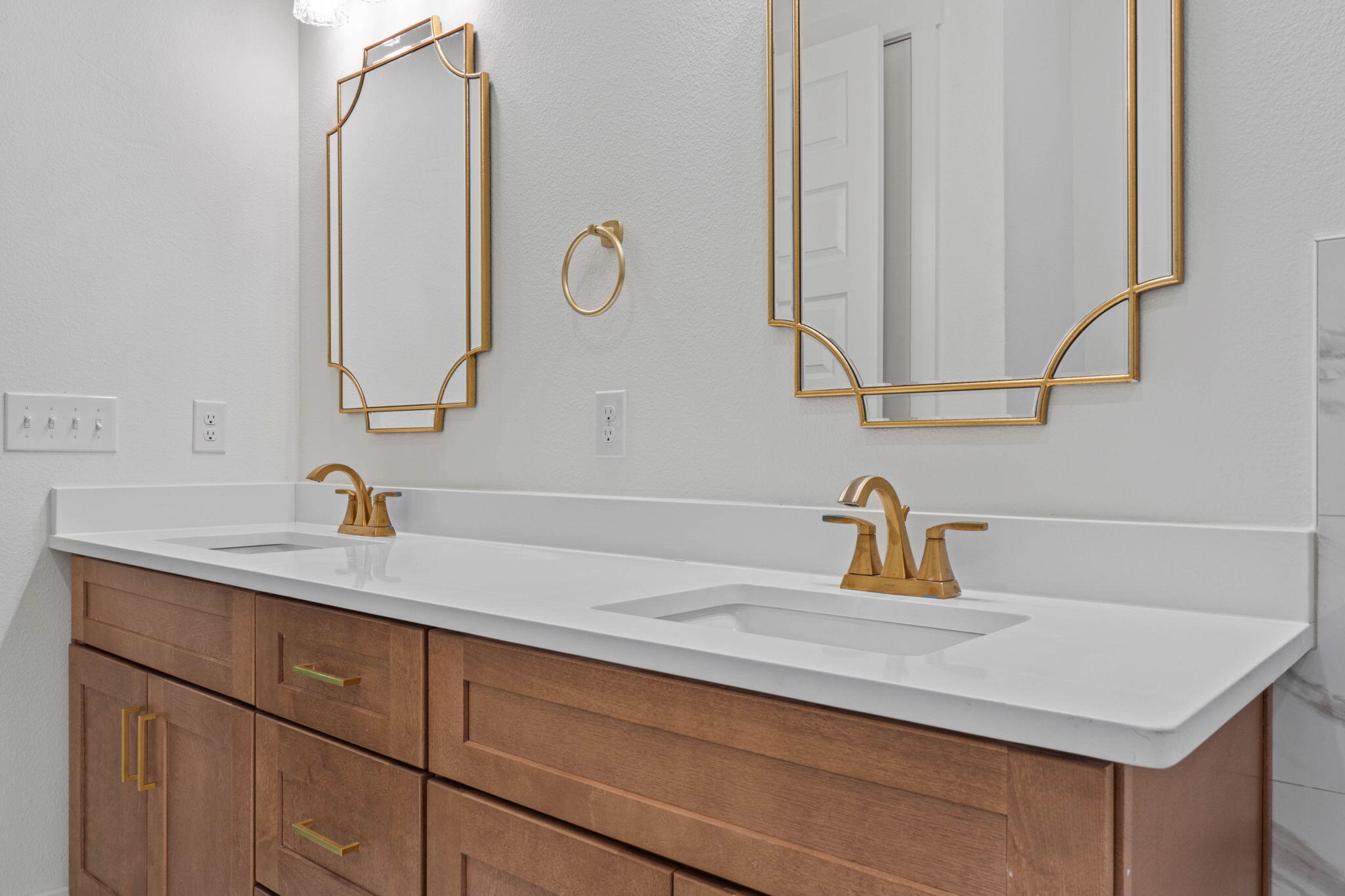 VALPARAISO SHORES - Residential