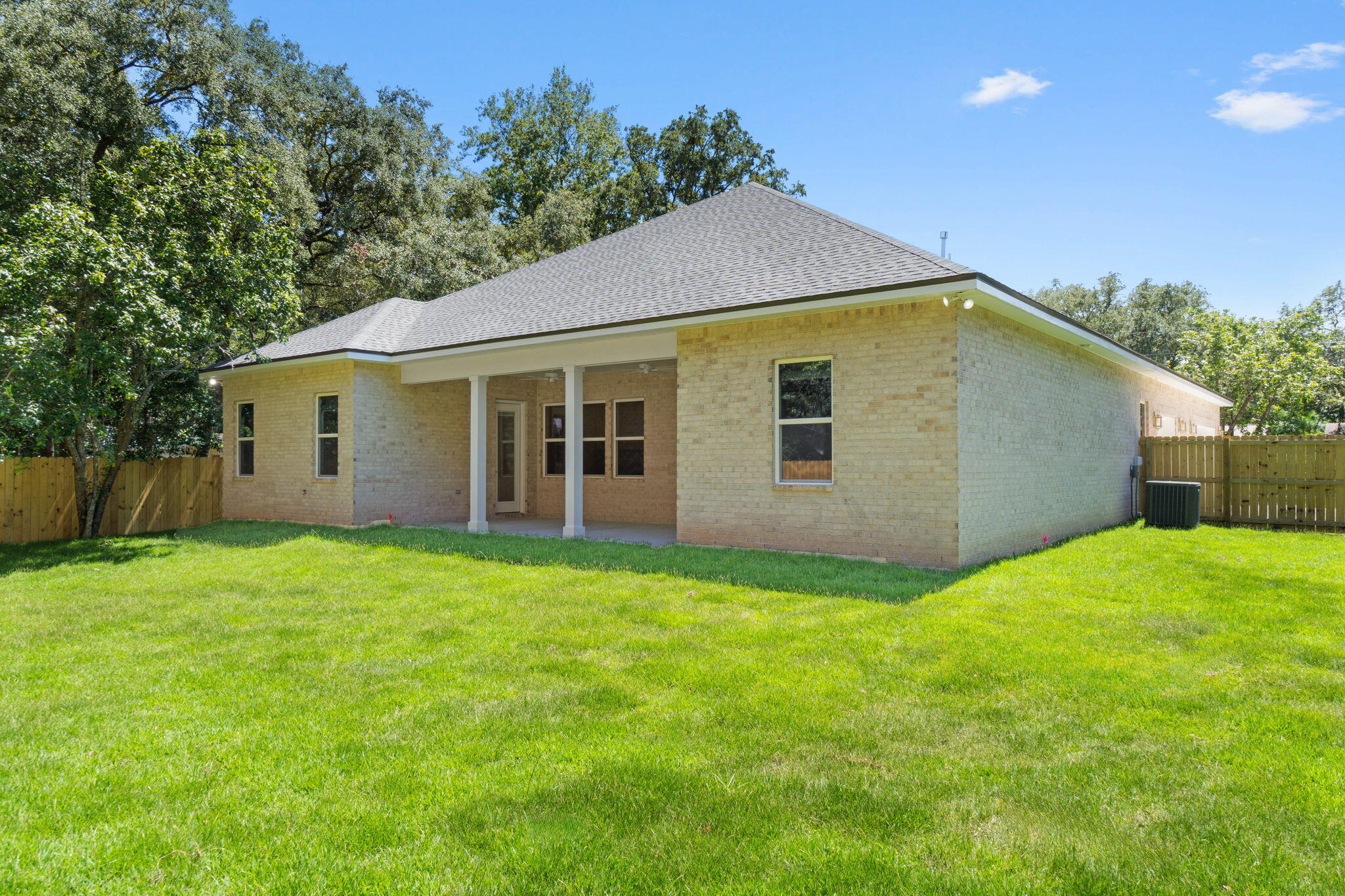 VALPARAISO SHORES - Residential