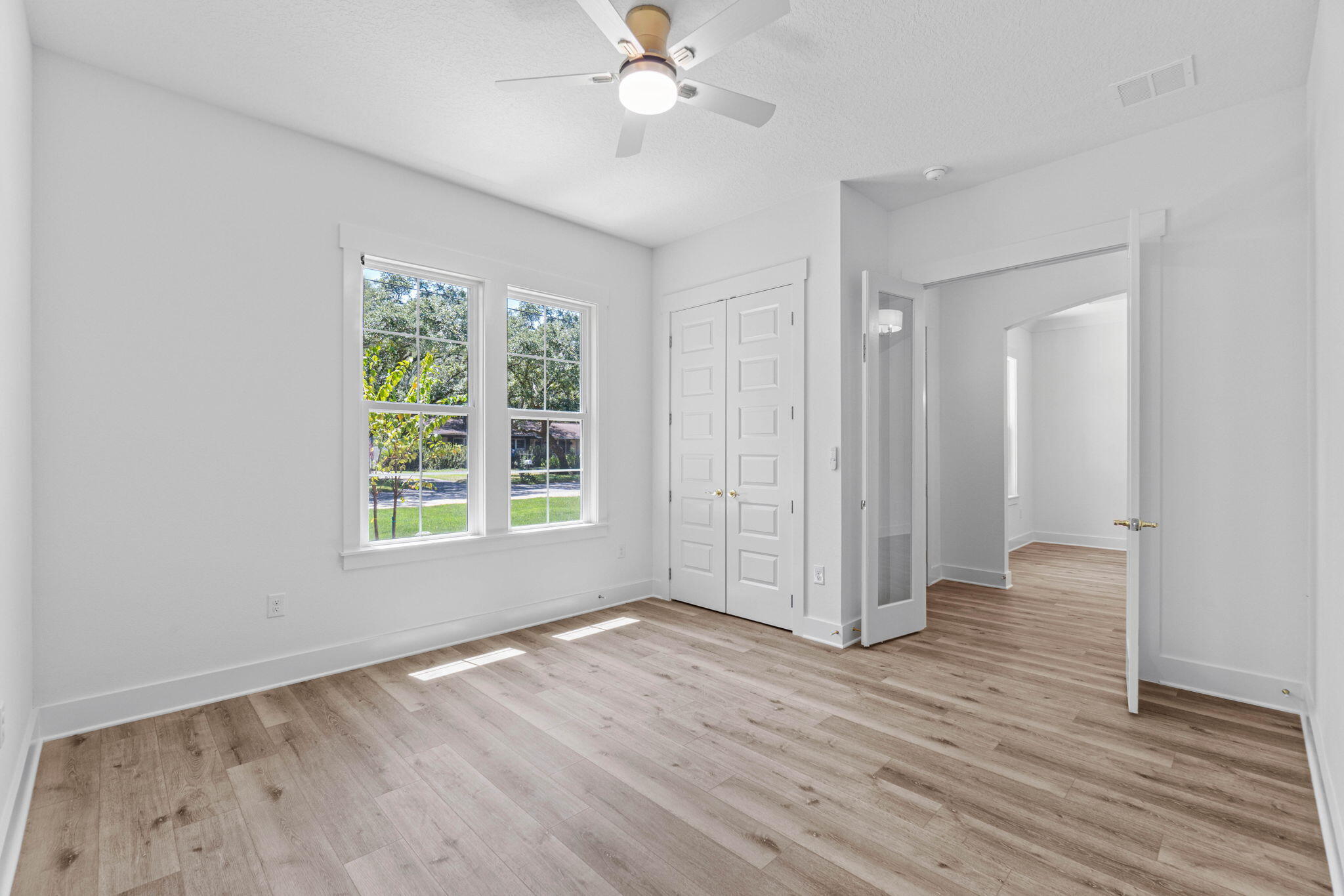 VALPARAISO SHORES - Residential